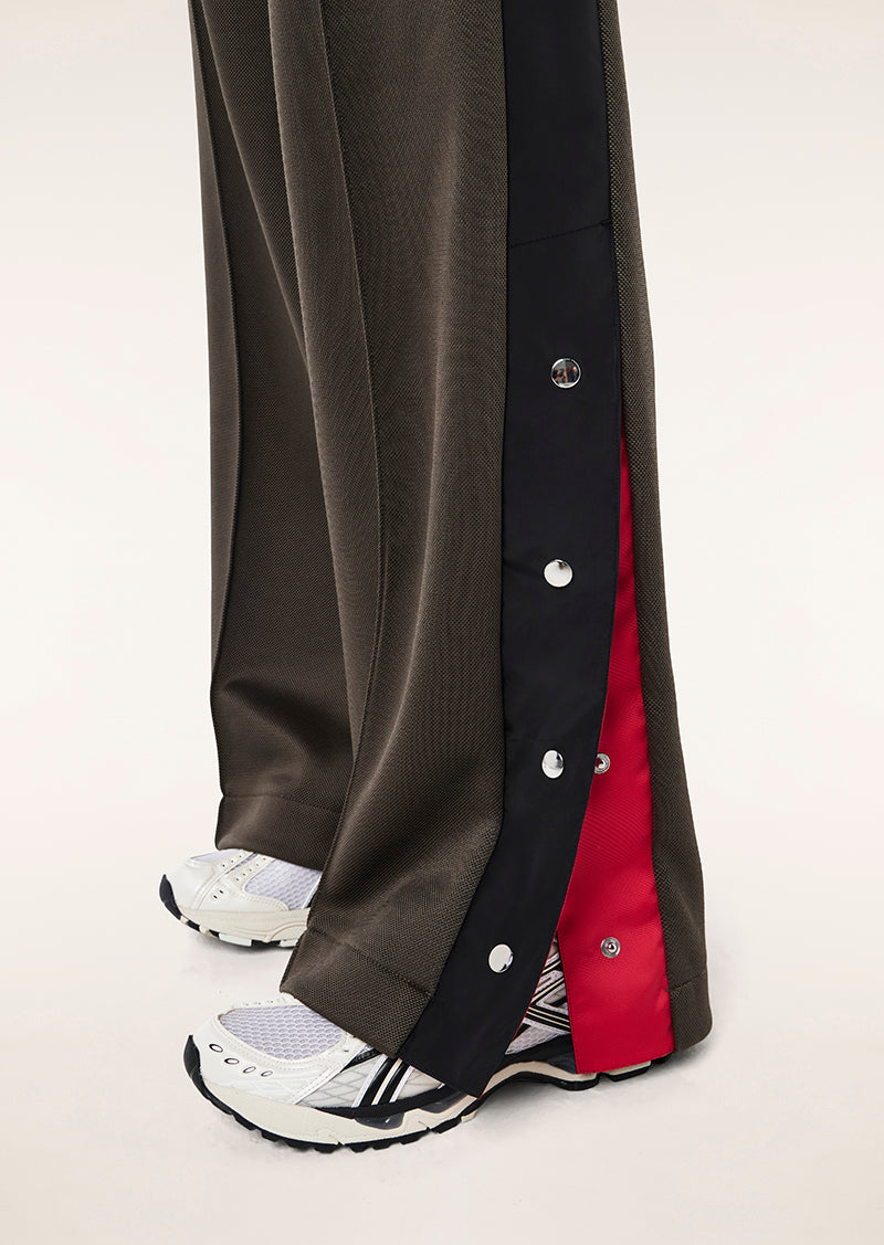 STAPLE TRACKPANT IN MAJOR BROWN BY P.E NATION, WOMEN'S ATHLEISURE TRACKPANTS