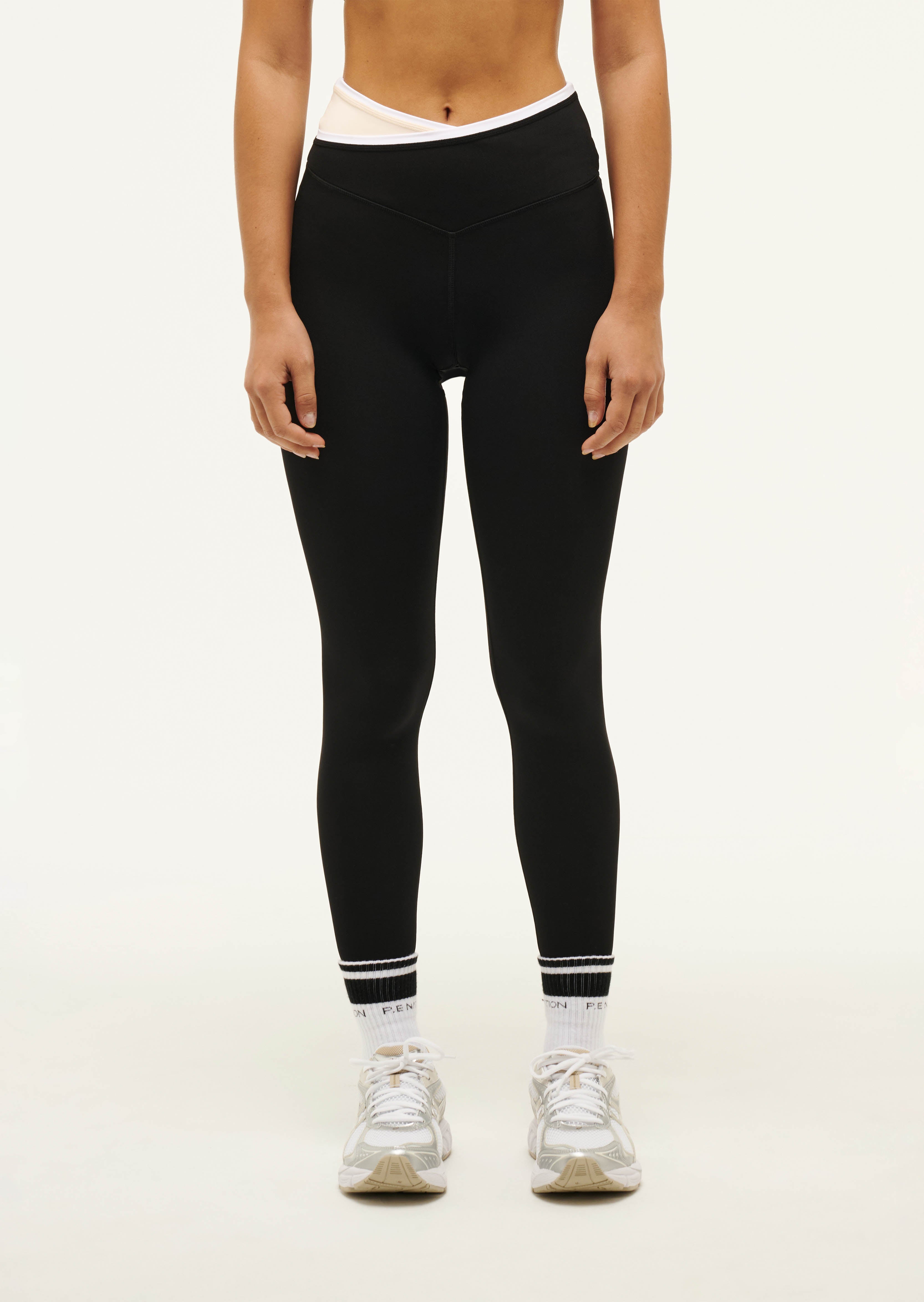 STATUSFLLEGGING_244G242_BLACK-001_1