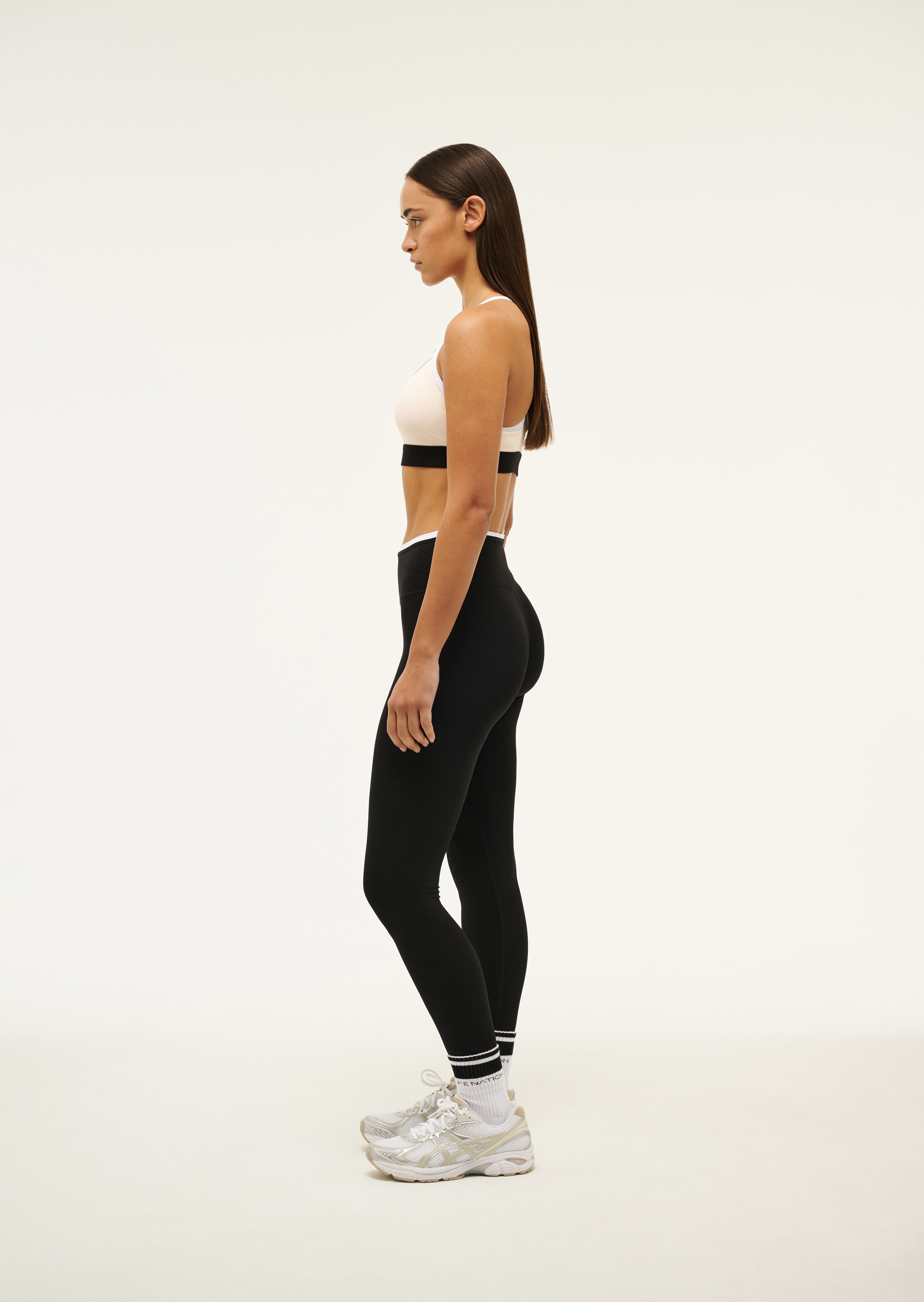 STATUSFLLEGGING_244G242_BLACK-006_1