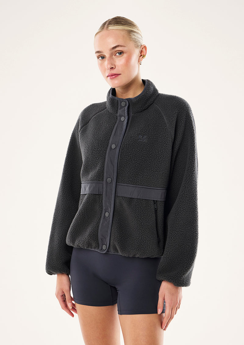 TECHNIQUE JACKET IN MARINE BLUE BY P.E NATION, WOMEN'S ATHLEISURE SHERPA JACKETS