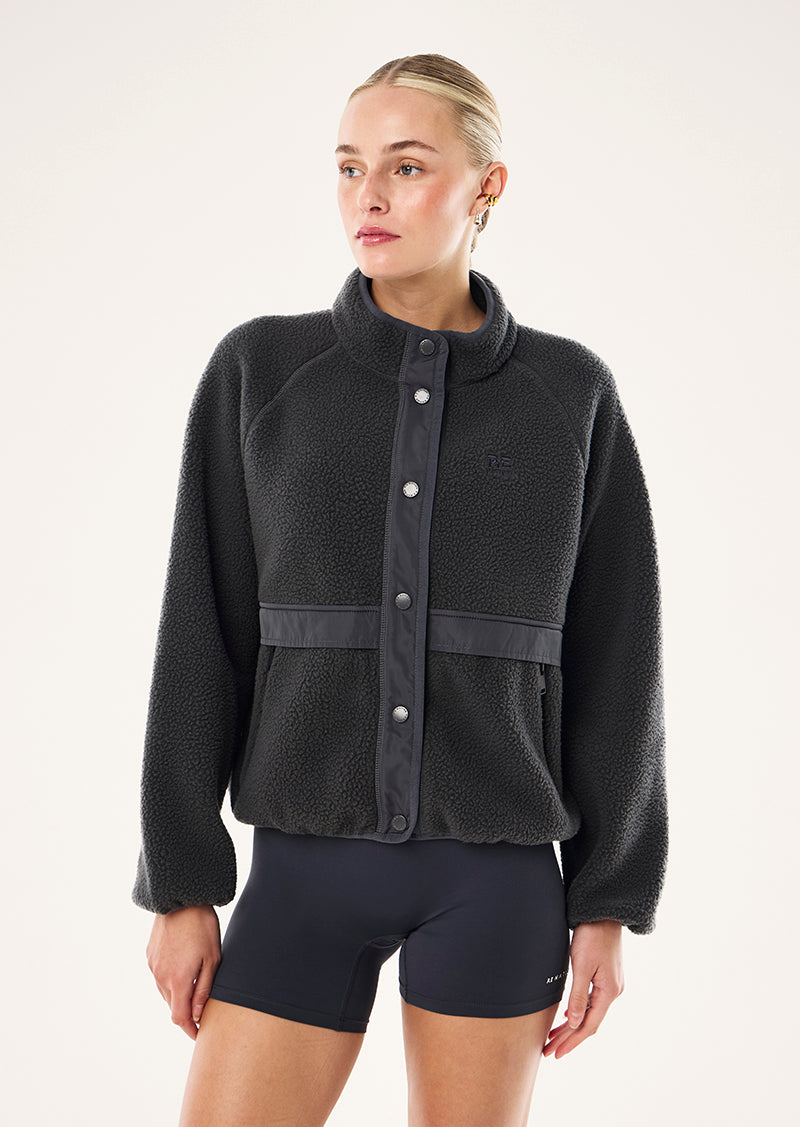 TECHNIQUE JACKET IN MARINE BLUE BY P.E NATION, WOMEN'S ATHLEISURE SHERPA JACKETS