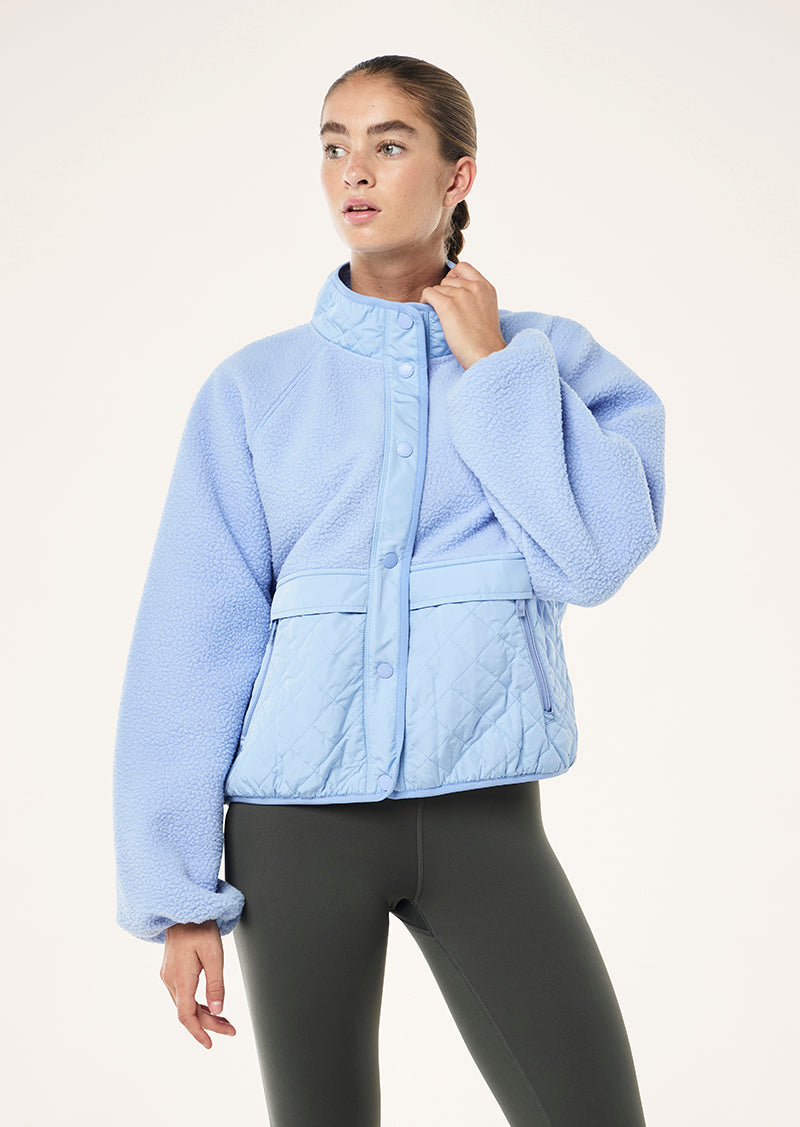 TECHNIQUE+QUILT+JACKET_244J262_DUSTY+BLUE-541_1