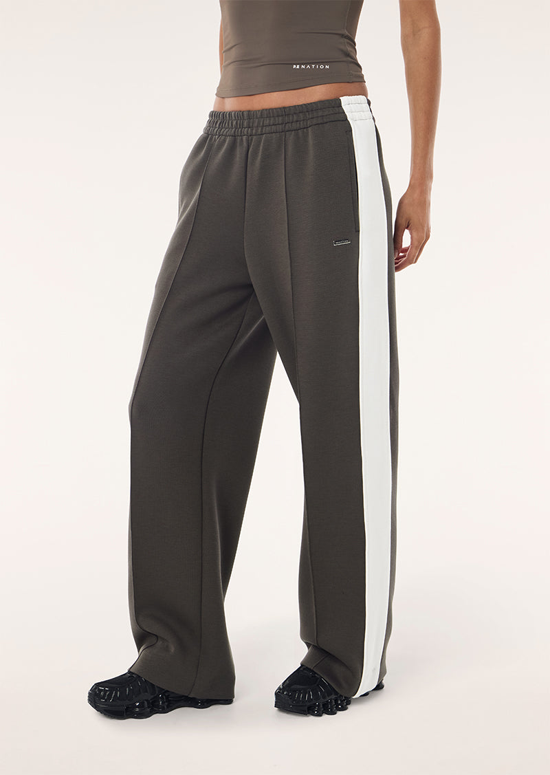 TRIUMPH PANT 2.0 IN DARK OLIVE & WHISPER WHITE