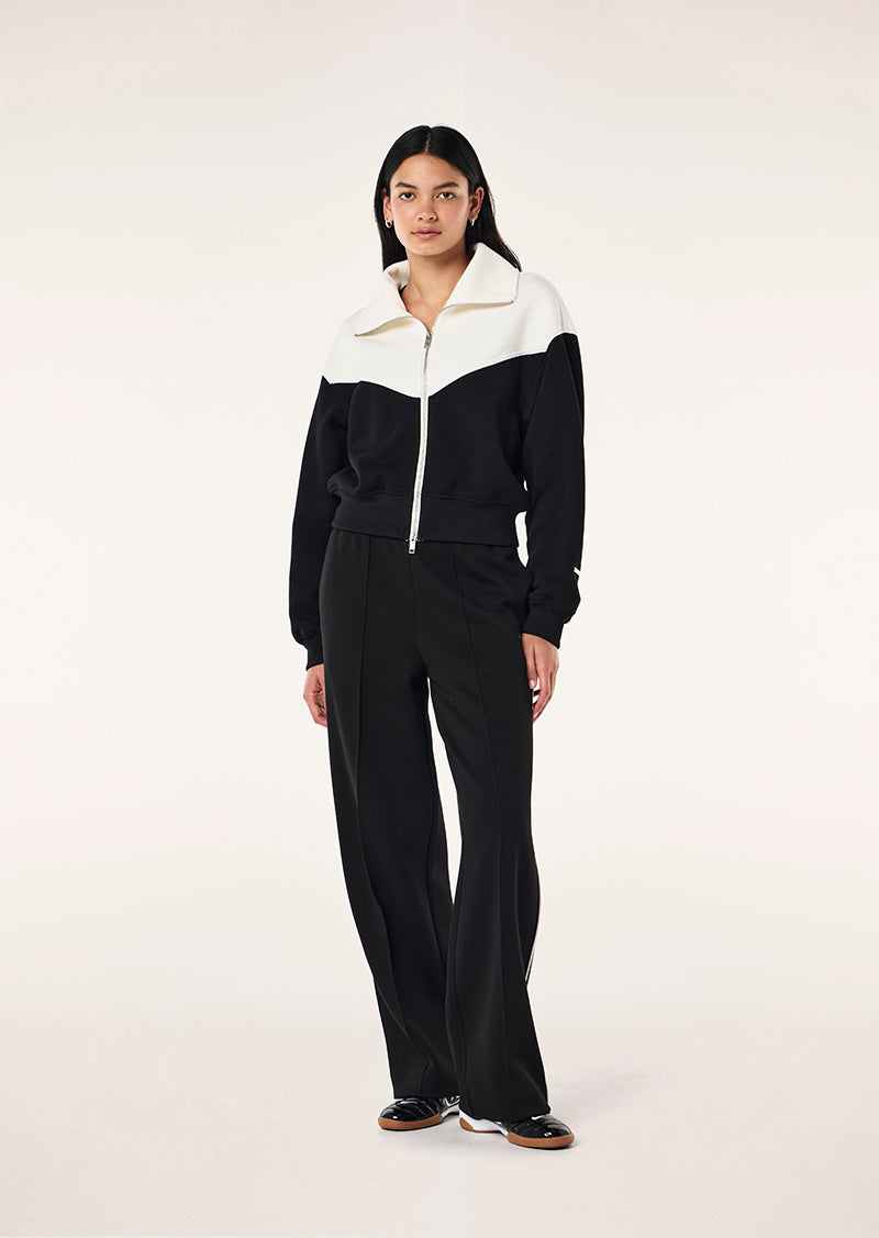 TRIUMPH+JACKET_254J010_BLACK+WHISPER+WHITE-12_1