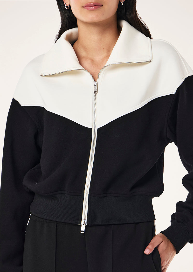 TRIUMPH+JACKET_254J010_BLACK+WHISPER+WHITE-21_1