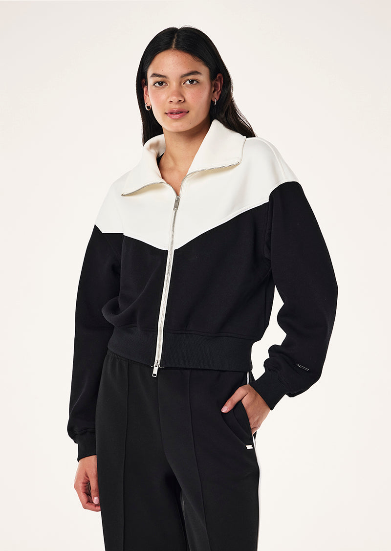 TRIUMPH+JACKET_254J010_BLACK+WHISPER+WHITE-22_1