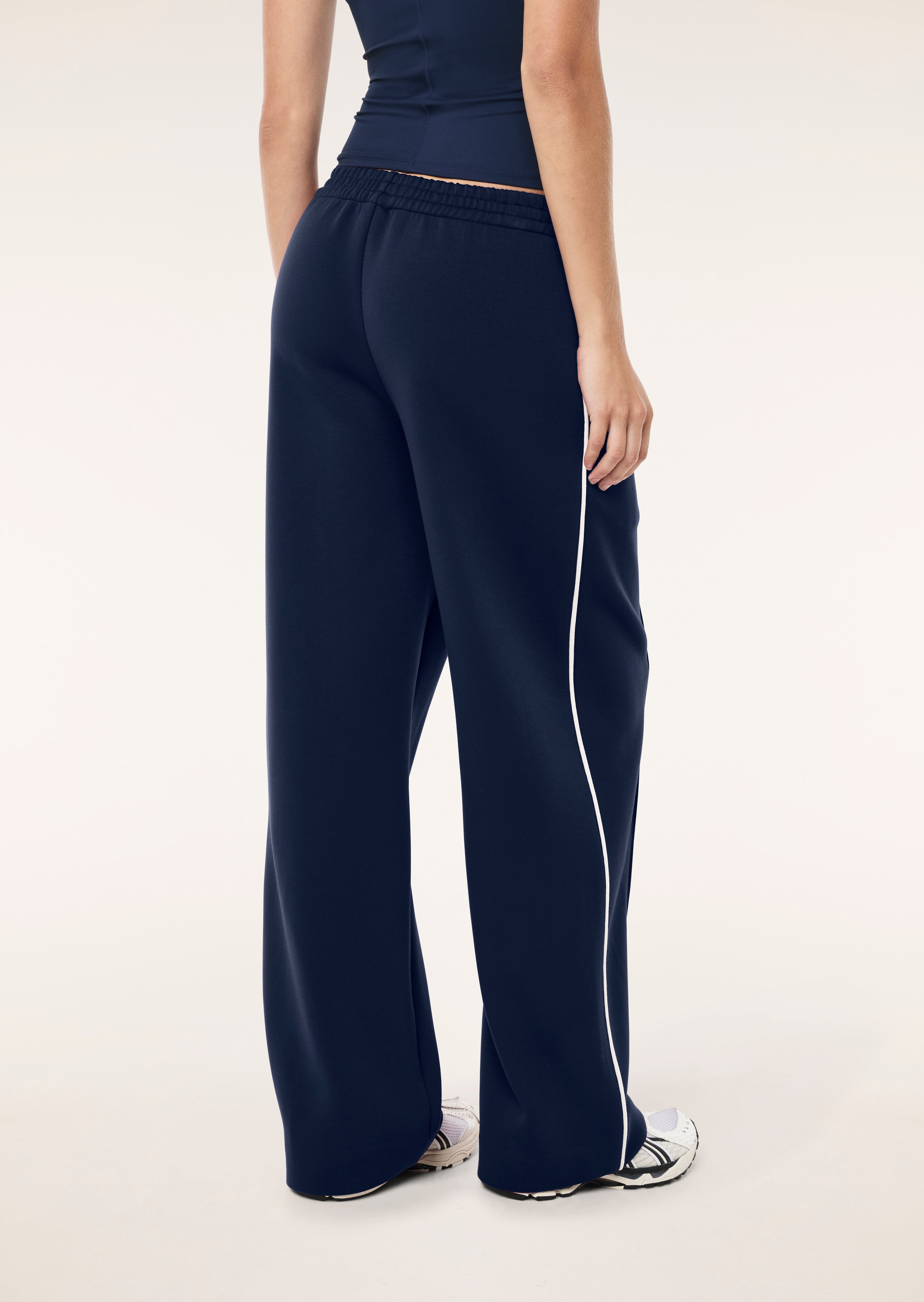 TRIUMPH+PANT_254P036_DARK+NAVY-28_1