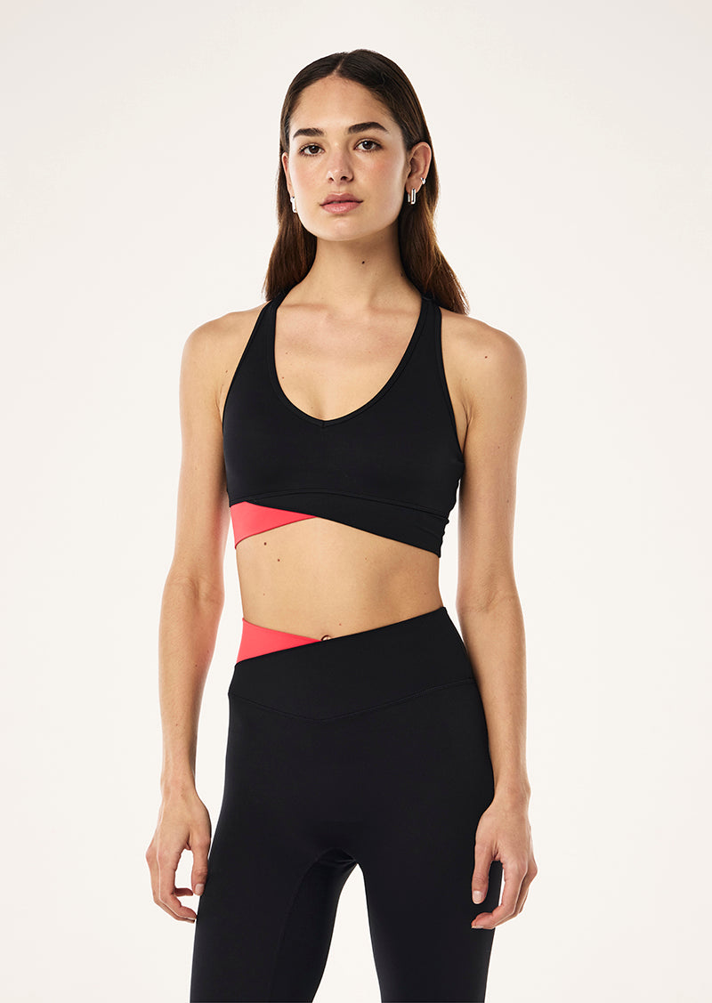 WANDER+SPORTS+BRA_253C195_BLACK++STRAWBERRY-162_1