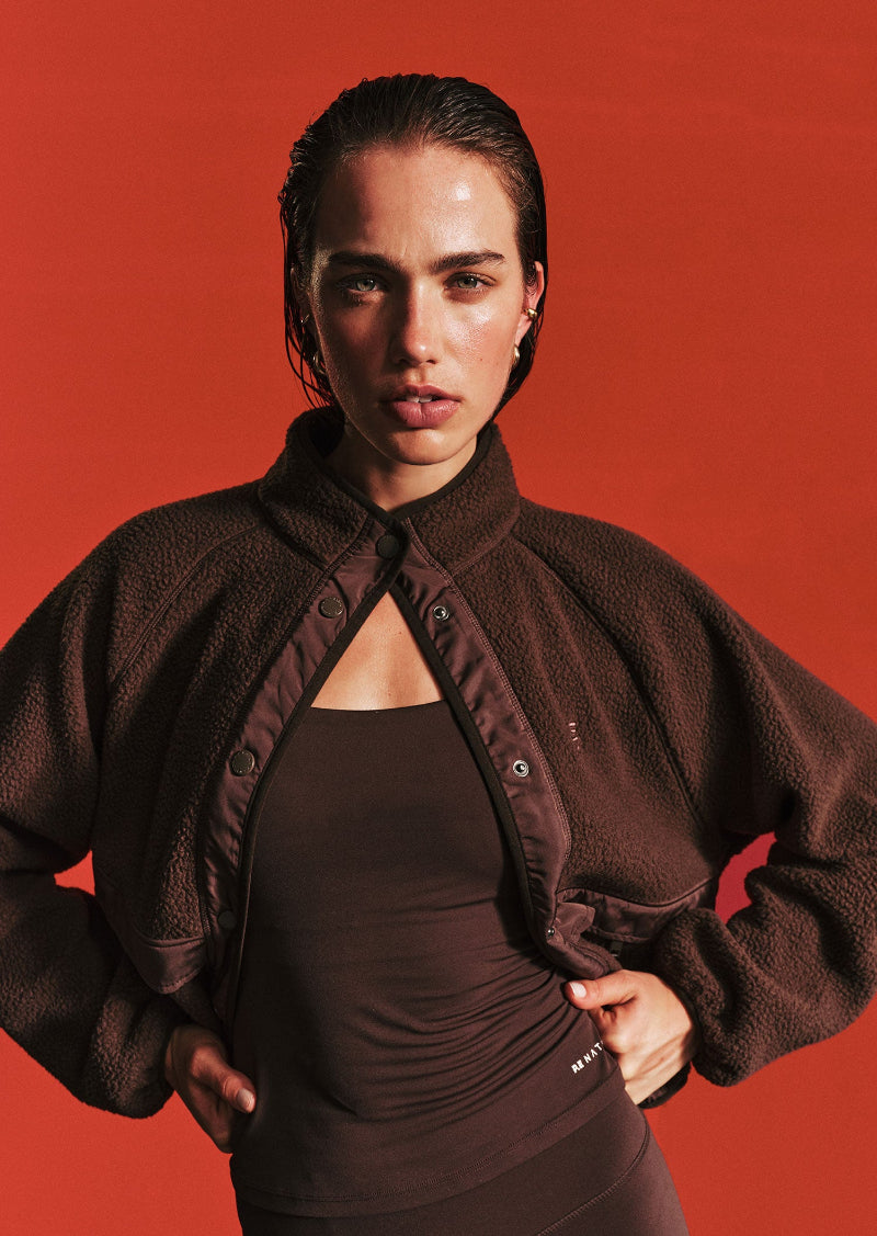 TECHNIQUE JACKET IN COFFEE