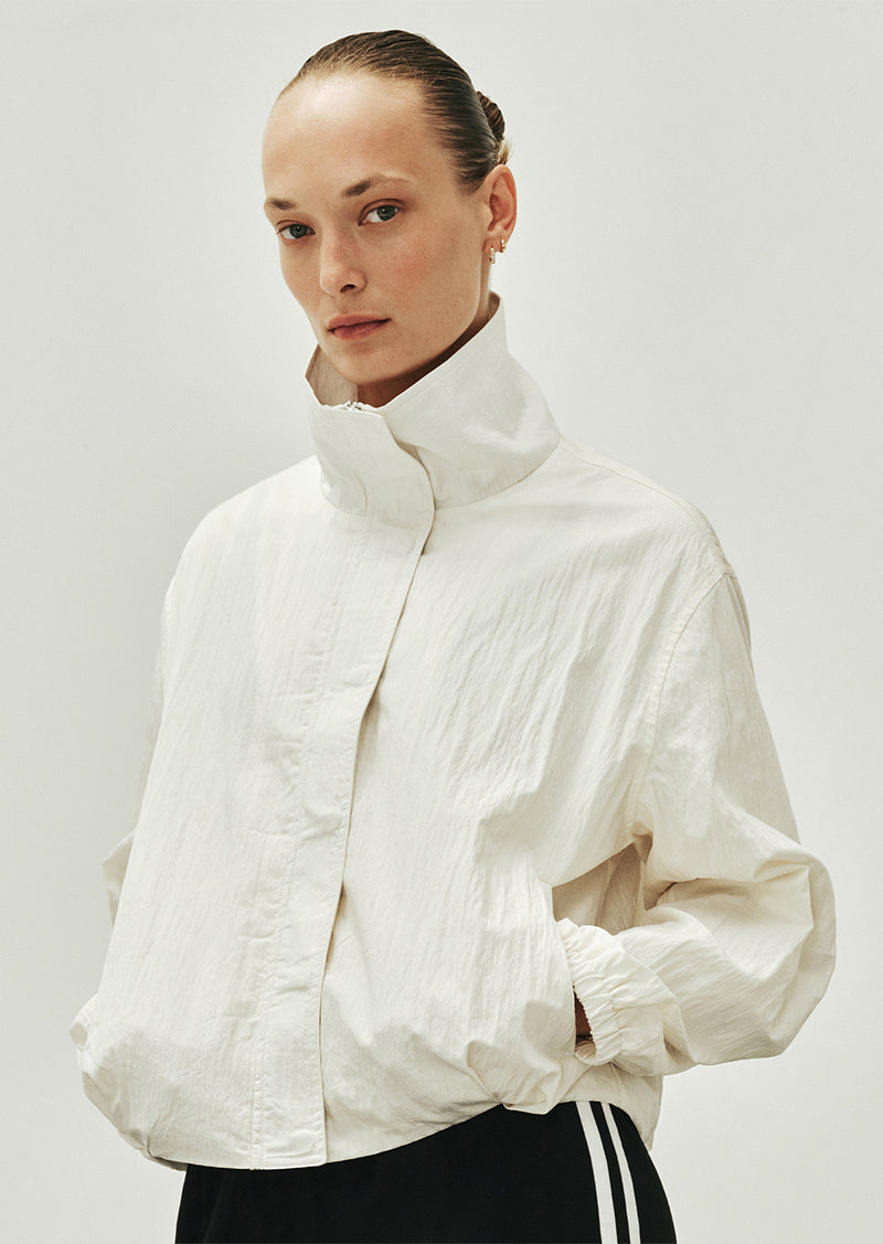 UNIVERSAL JACKET IN WHISPER WHITE
