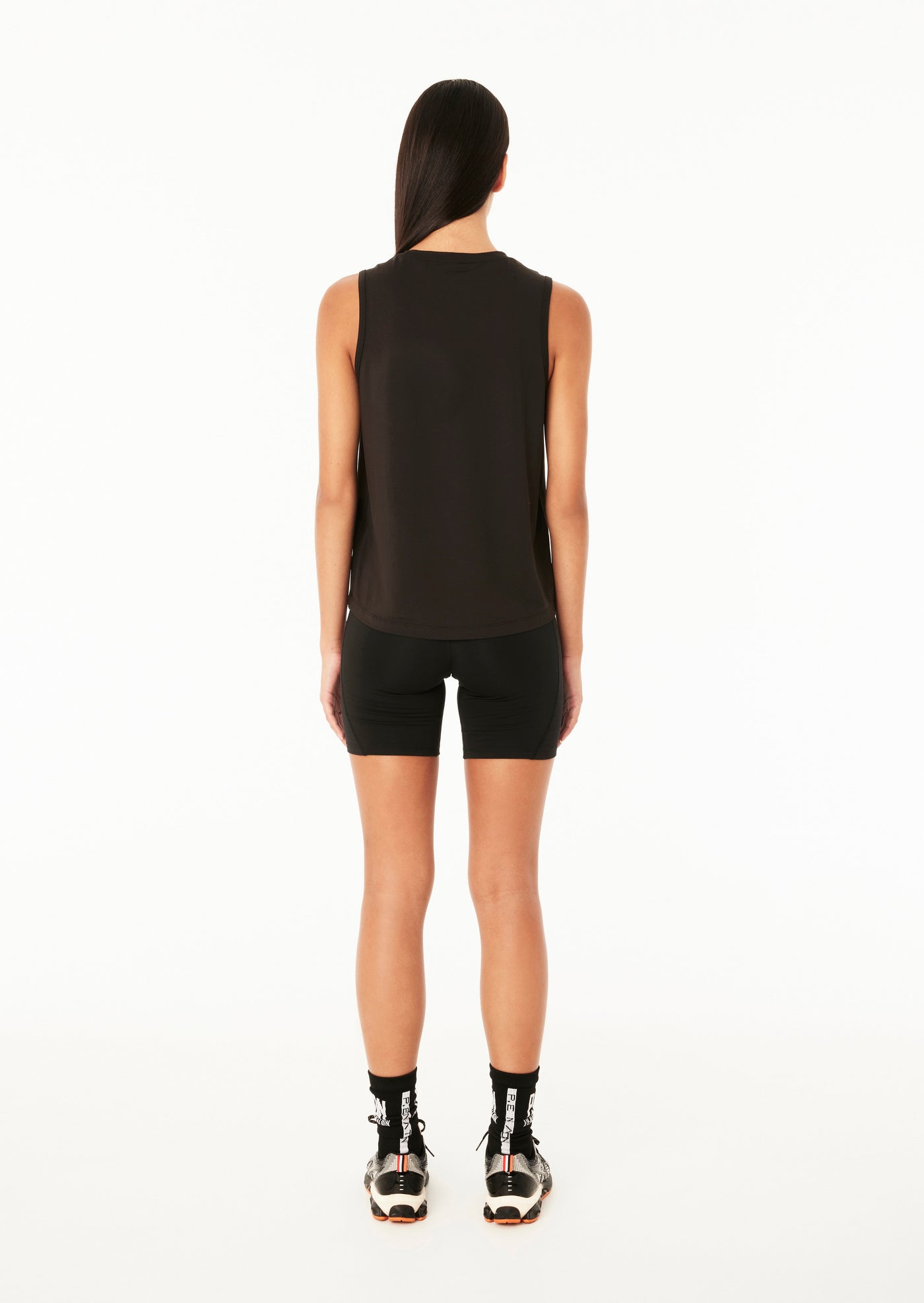 CROSSOVER AIR FORM TANK IN BLACK