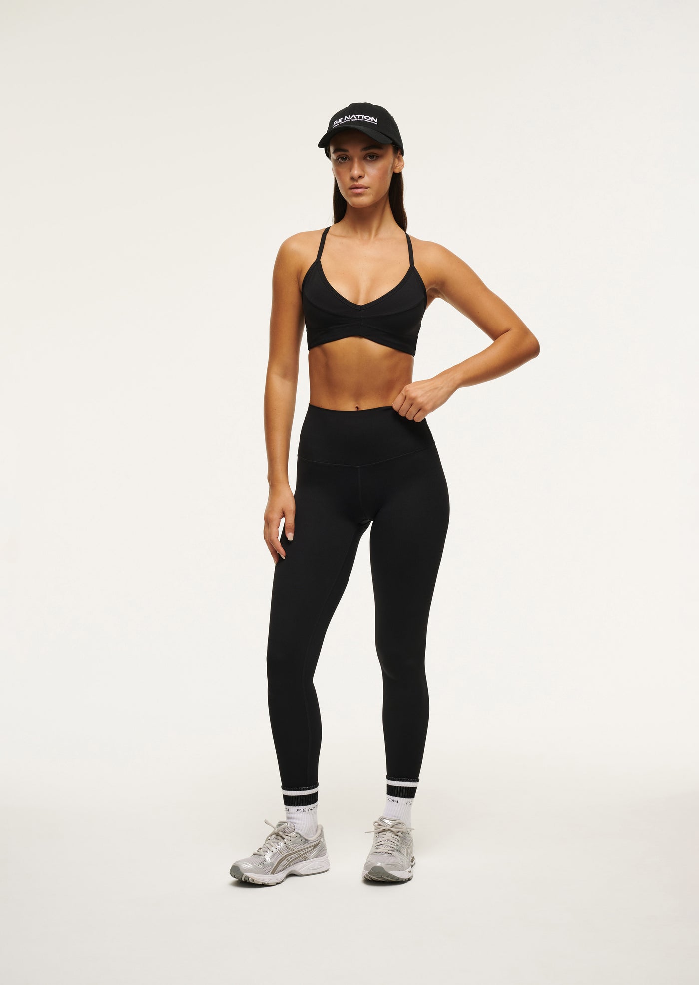 OVERLAND 2 SPORTS BRA IN BLACK