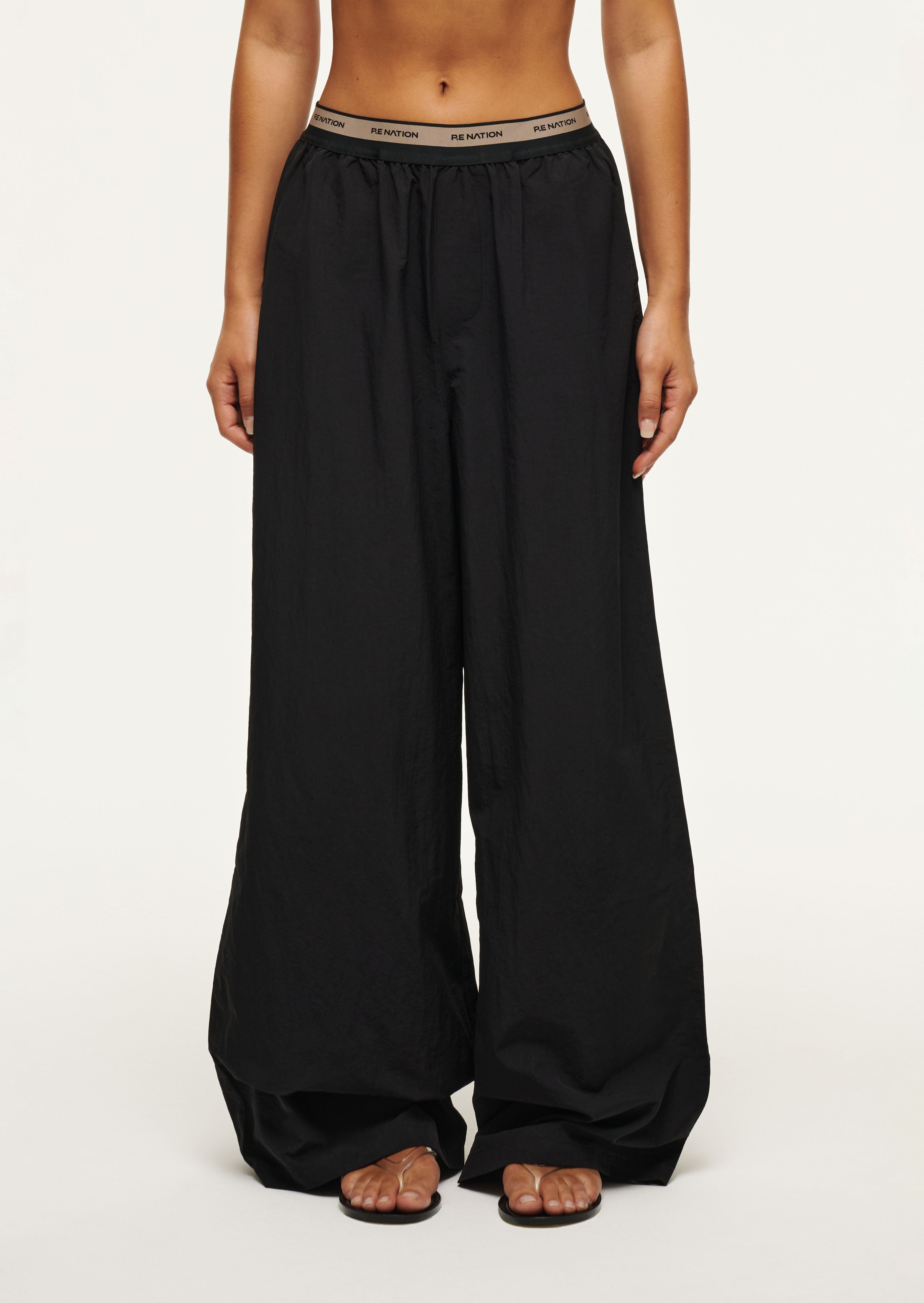 244P194_BLACK-001_1