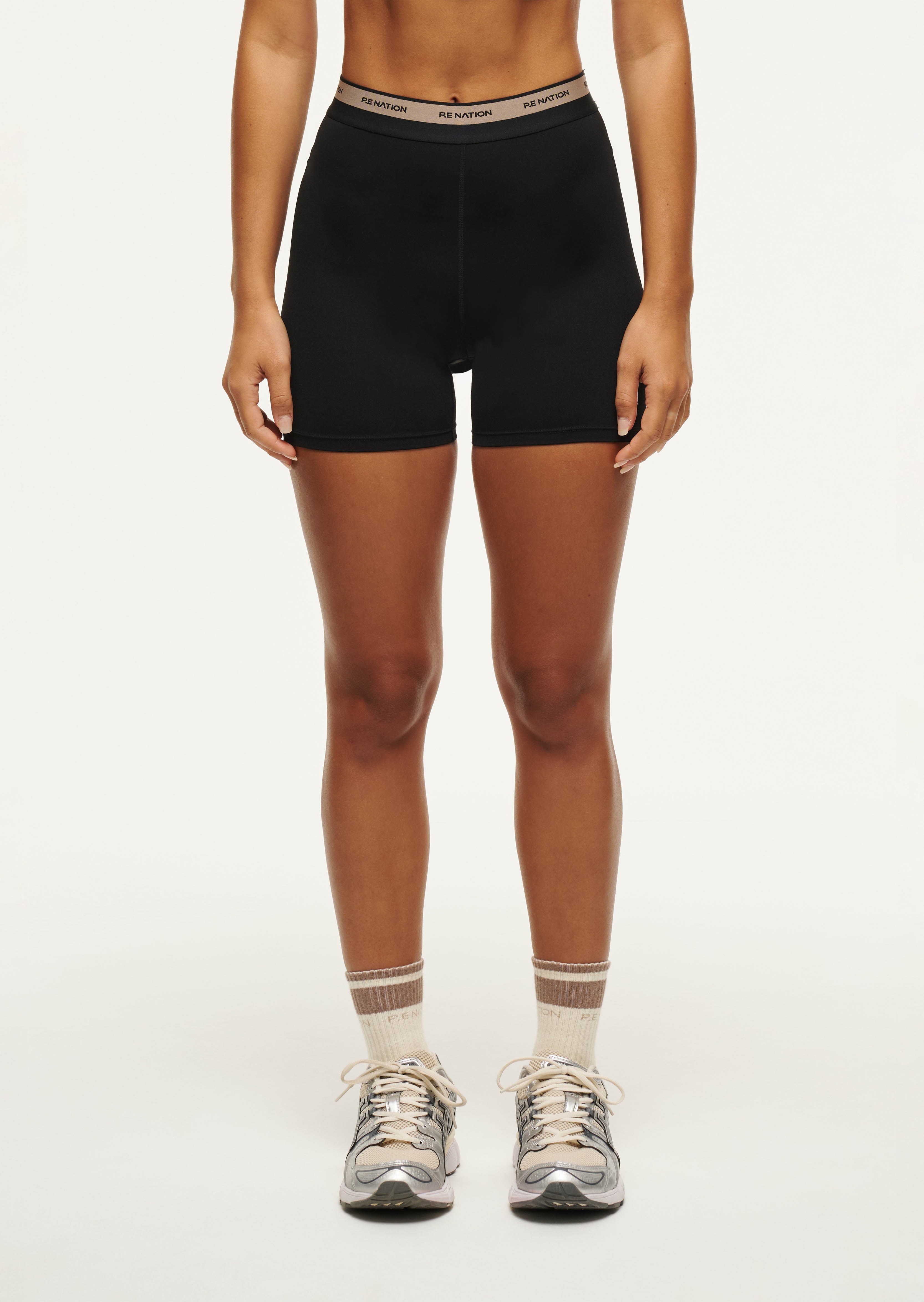 244S222_BLACK-001_1