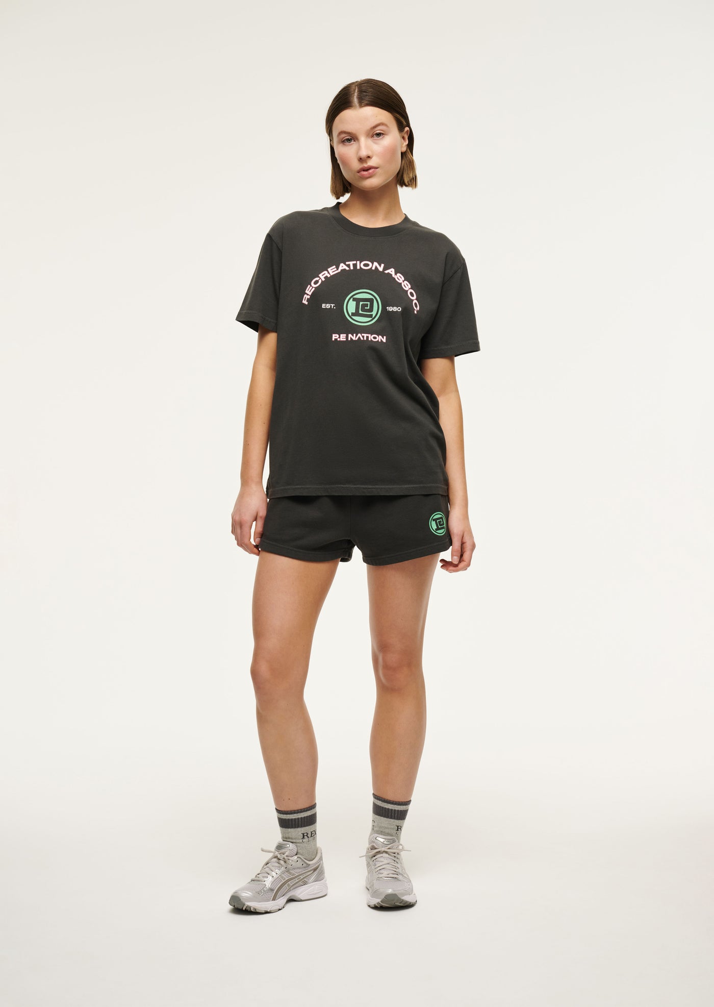 CRESCENT TEE IN ASPHALT
