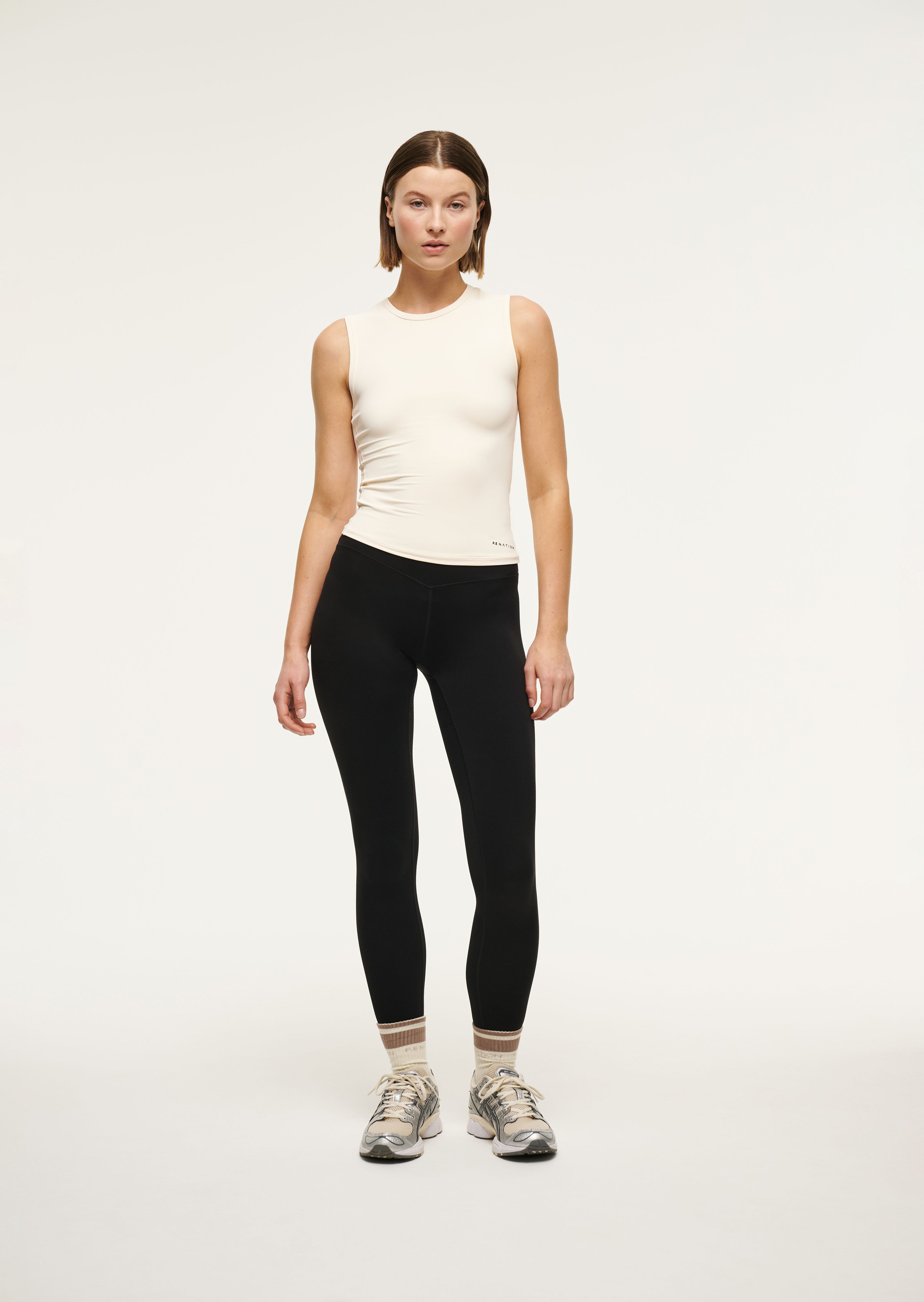 244W336_WHISPERWHITE-039_1