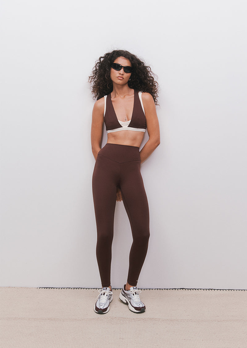 SIGNATURE FULL LENGTH LEGGING IN MAHOGANY