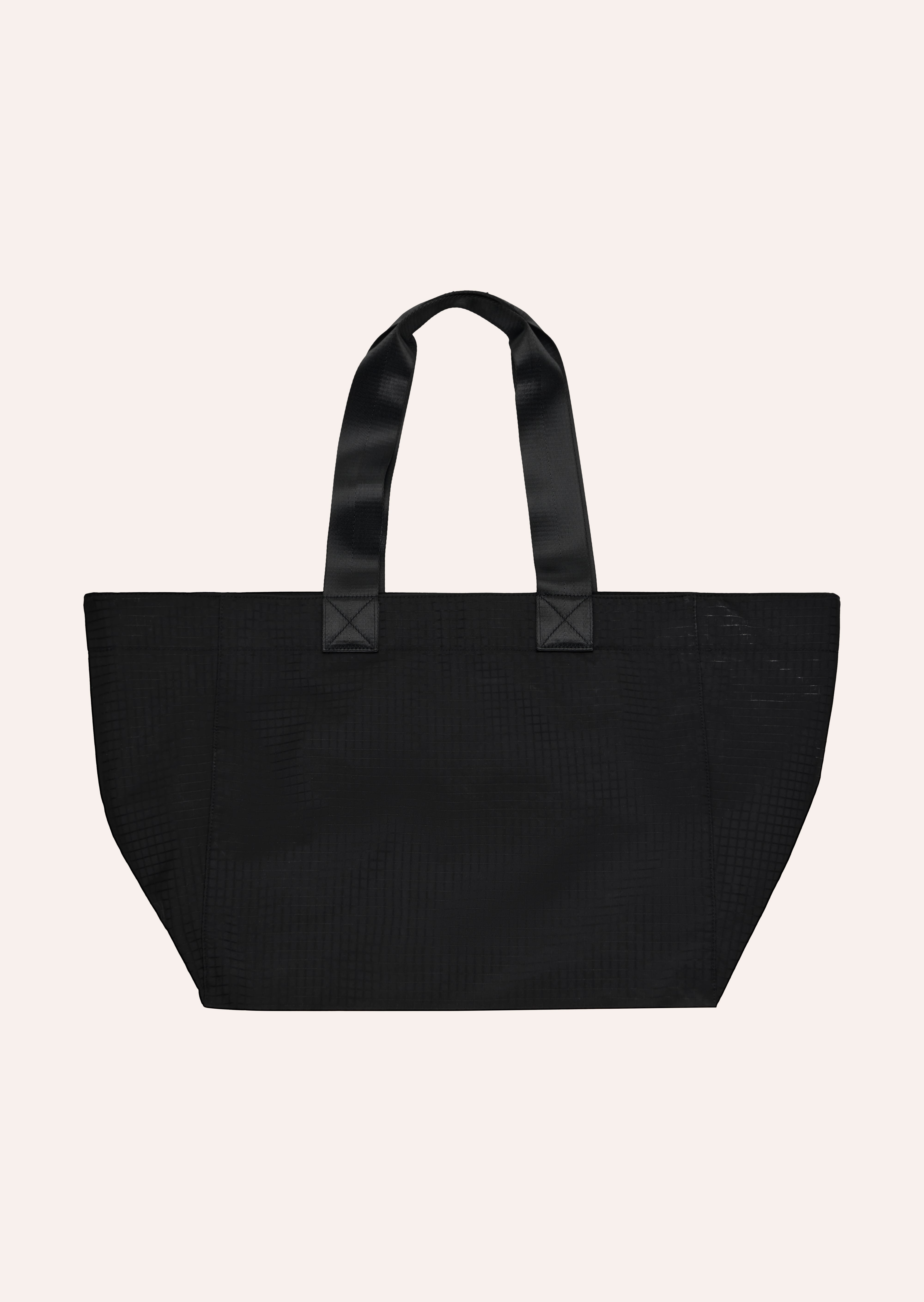 251A137-BLACK_02_1