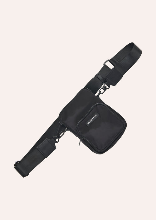 FUNDAMENTAL CROSS BODY BAG IN BLACK
