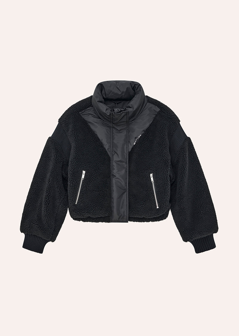 DISTRICT CROP JACKET IN BLACK
