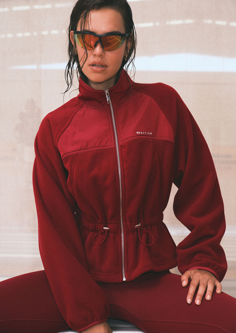 FORM JACKET IN CABERNET