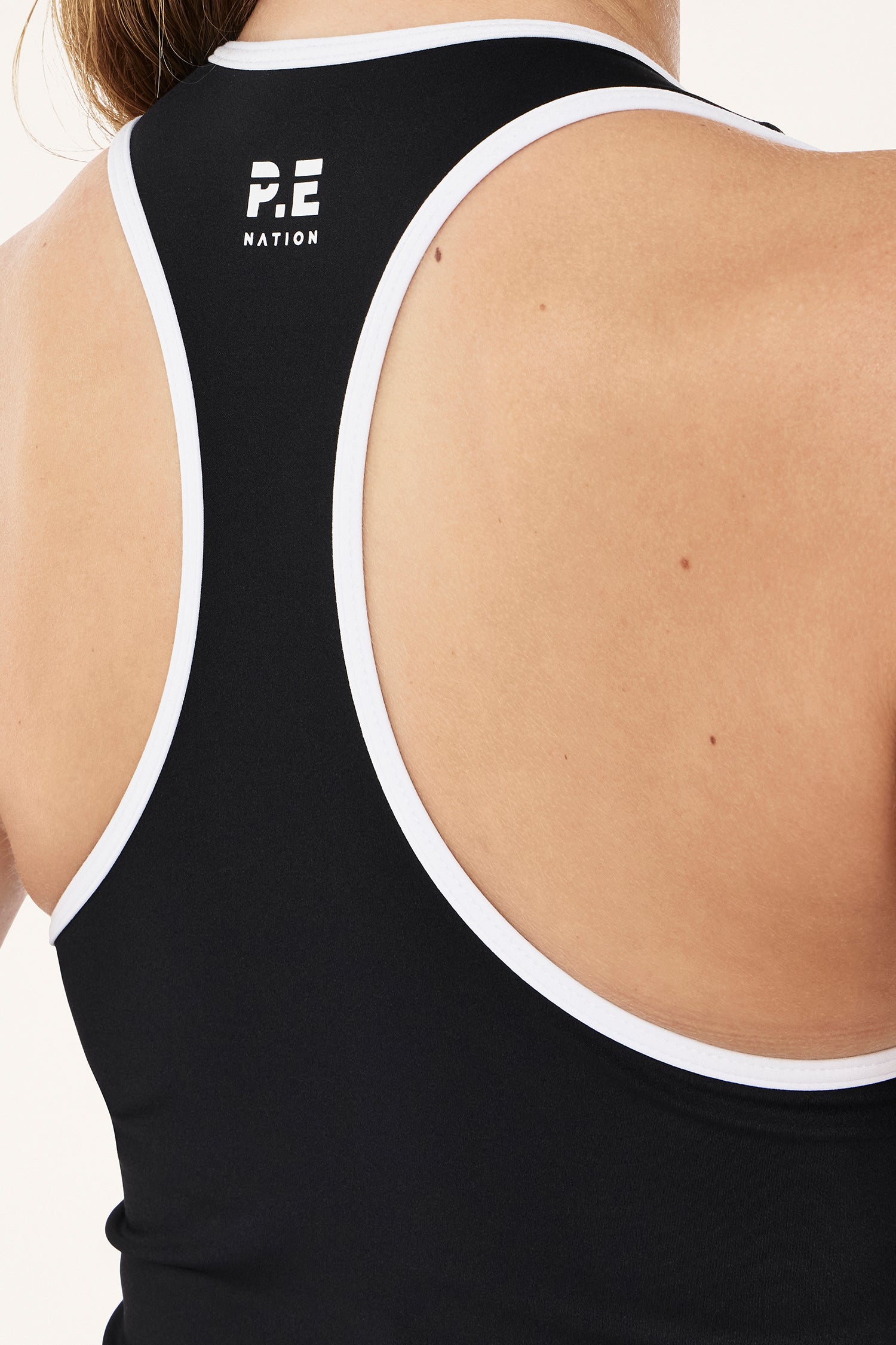 Solis Scoop Sports Bra | Coffee & Whisper White | P.E Nation