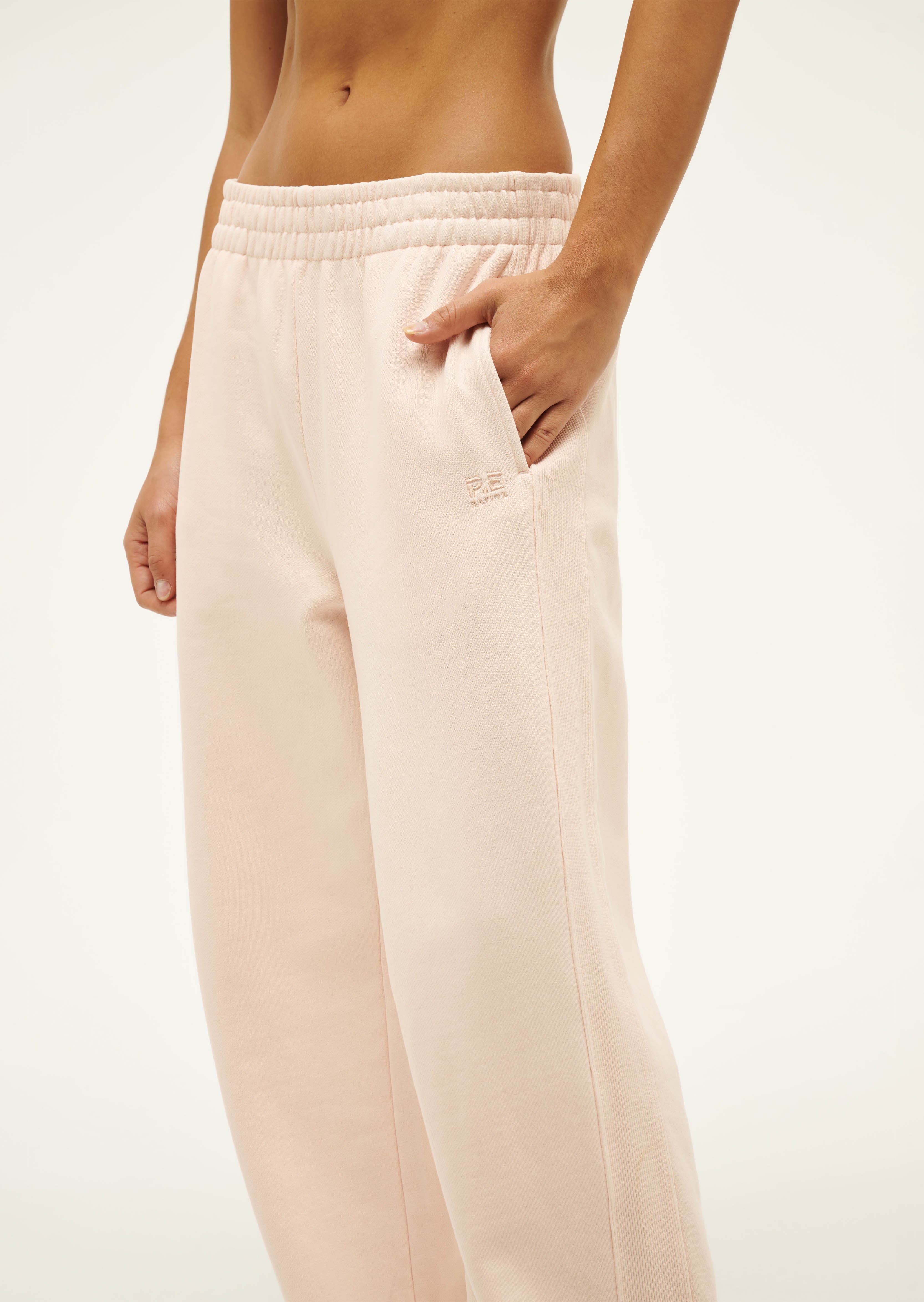 ADVENTURETRACKPANT_243P408_WASHEDBLUSH-074_1