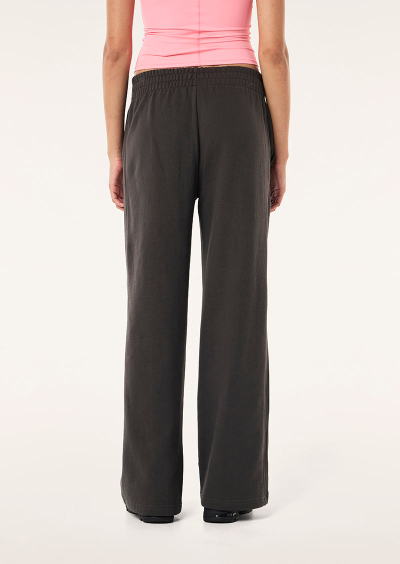 ADVENTURE TRACKPANT IN SMOKESTONE BY P.E NATION WOMENS LEISURE TRACK PANT GREY