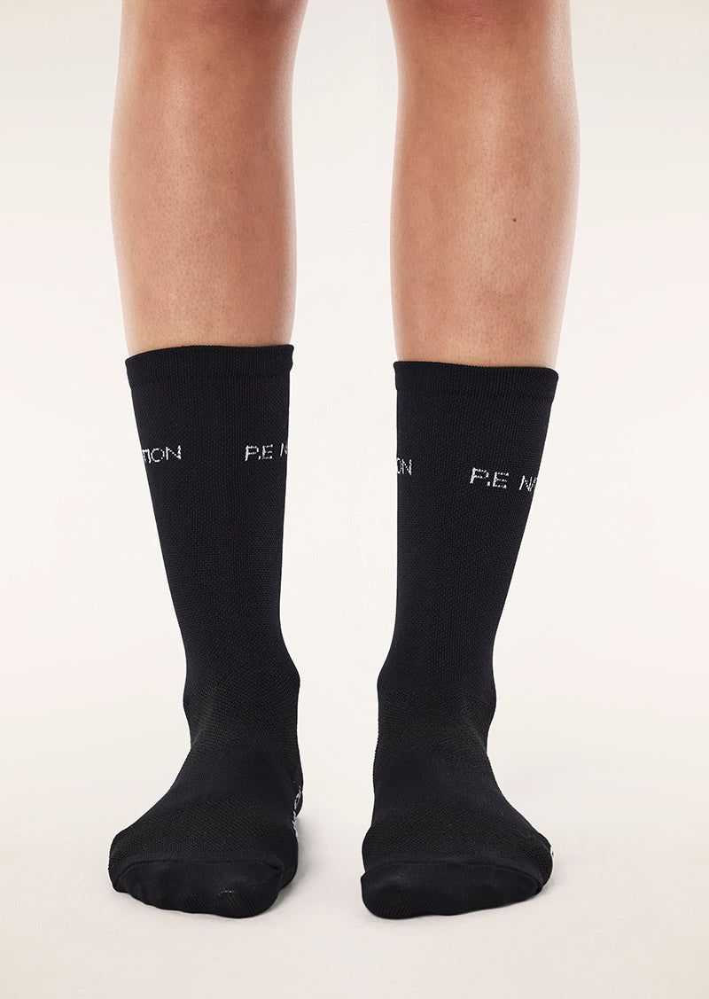 AERO+RUNNING+SOCK_262A090_BLACK-001_1