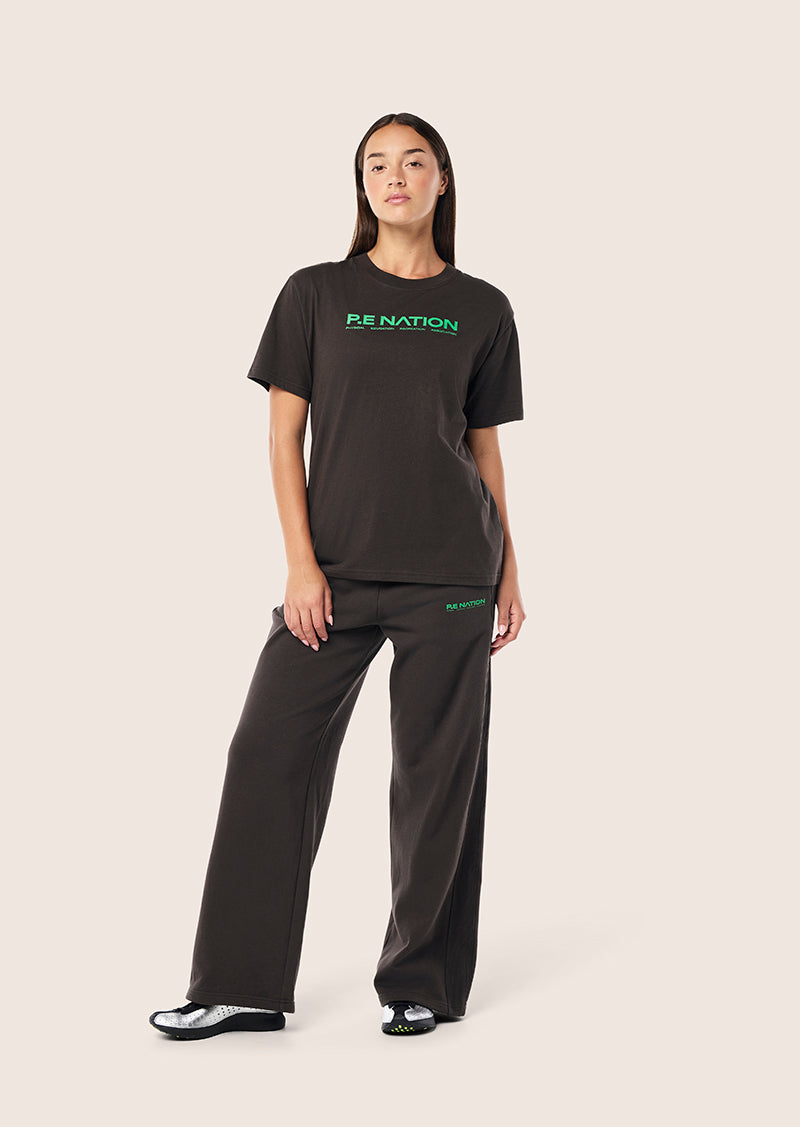 AERO SHORT SLEEVE TEE IN CAVIAR