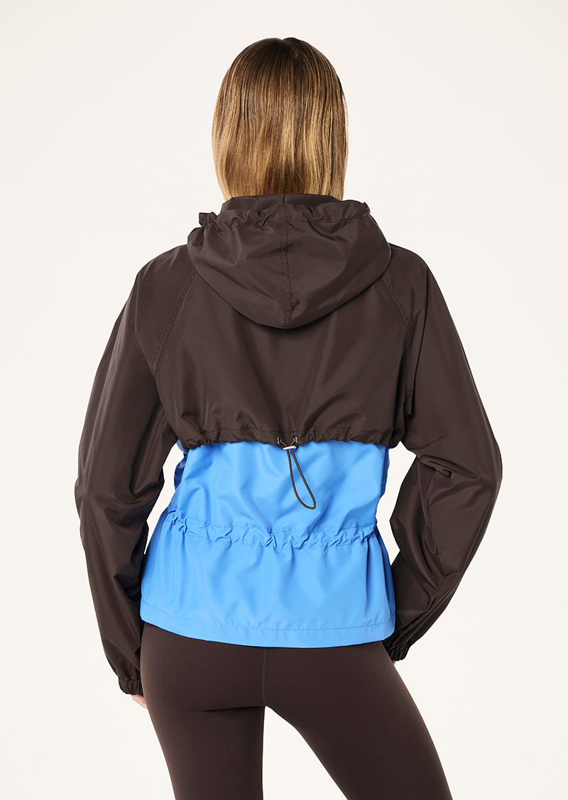 ALIGNMENT JACKET IN COFFEE & MARINA BLUE BY P.E NATION, WOMEN'S ATHLEISURE SPRAY JACKETS