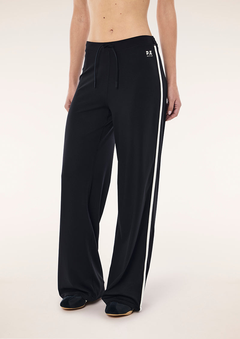 CASCADE+WIDE+LEG+LEGGING_264G189_BLACK+WHISPER+WHITE-016_1