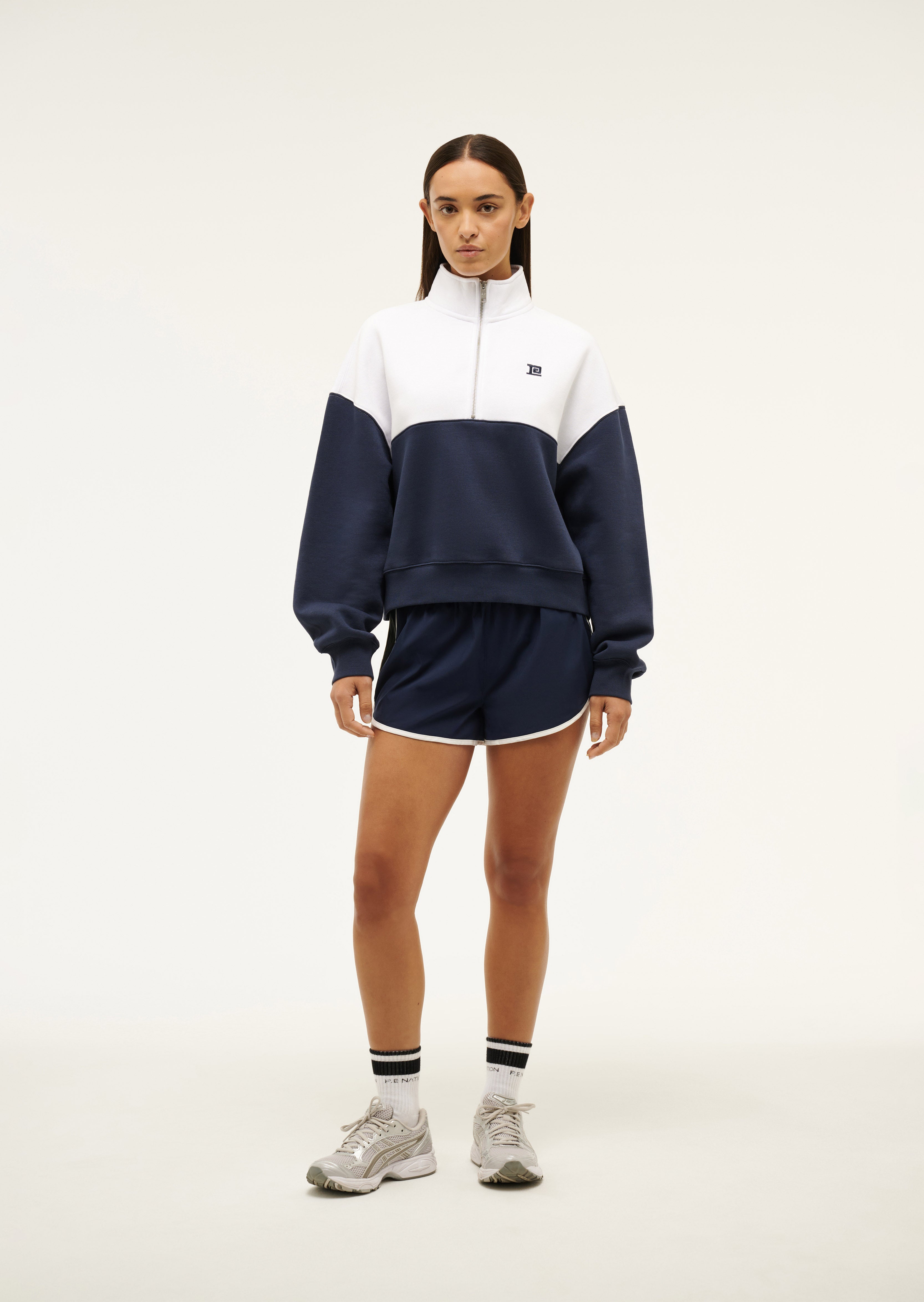 CENTREFIELDSWEAT_243F304_WHITEDARKNAVY-034_1