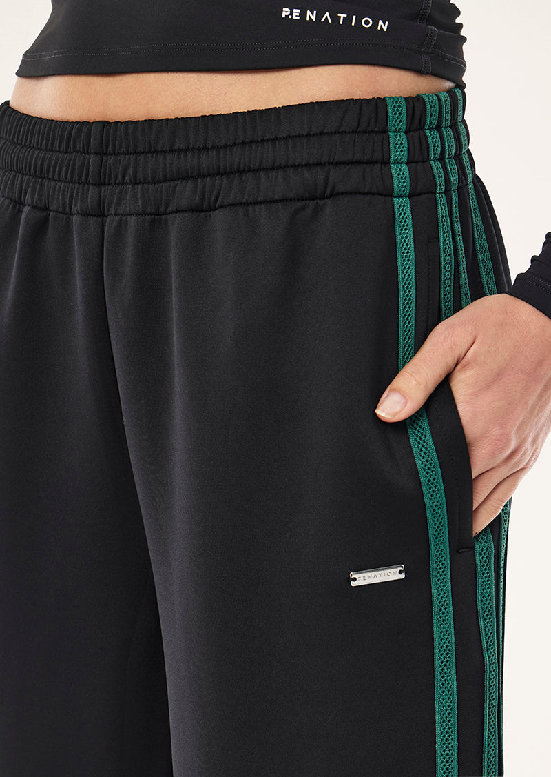 CLARITY+TRACKPANT_263P034_BLACK-085_1