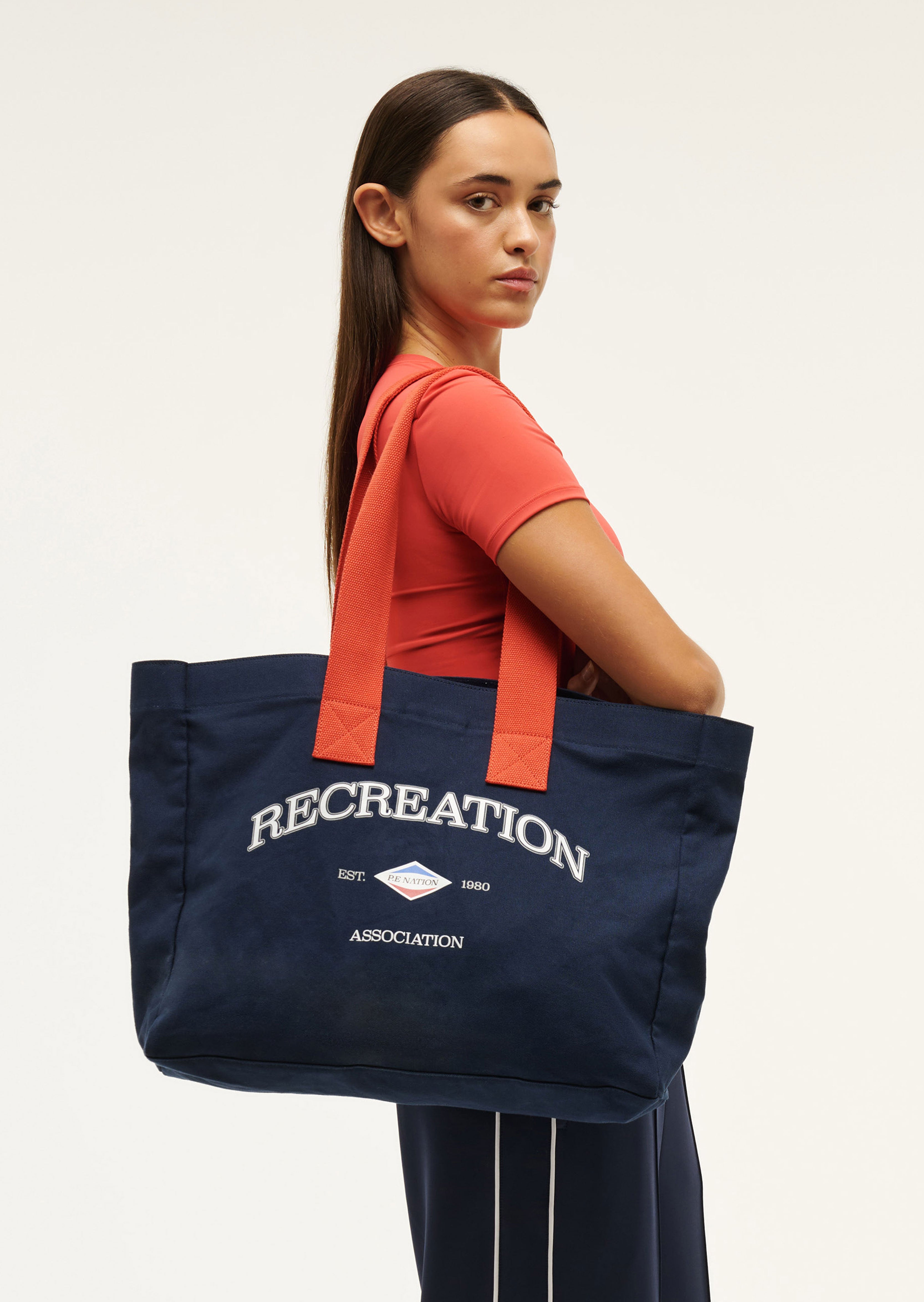 DEFINITIONTOTE_244A326_DARKNAVY-012-CROP_1
