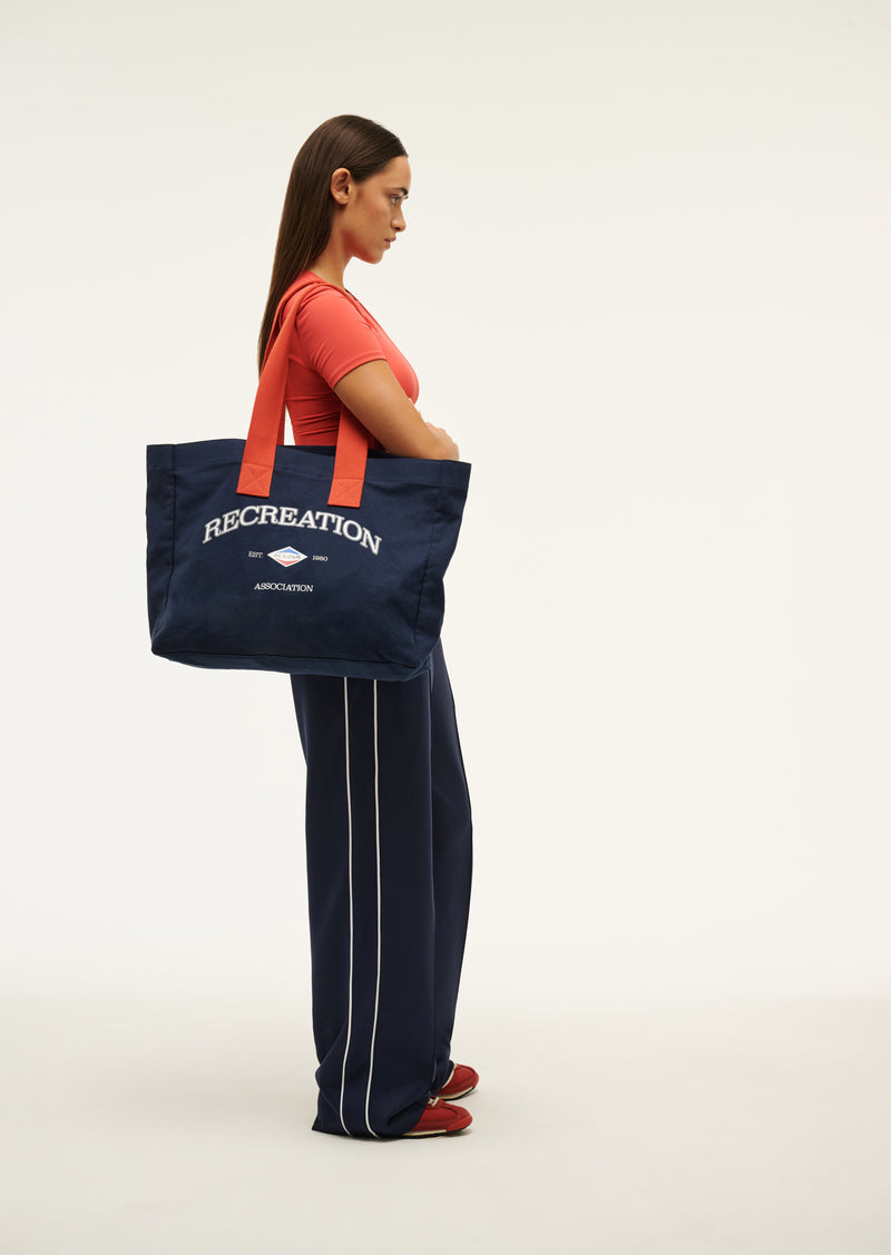 Define totes outlet