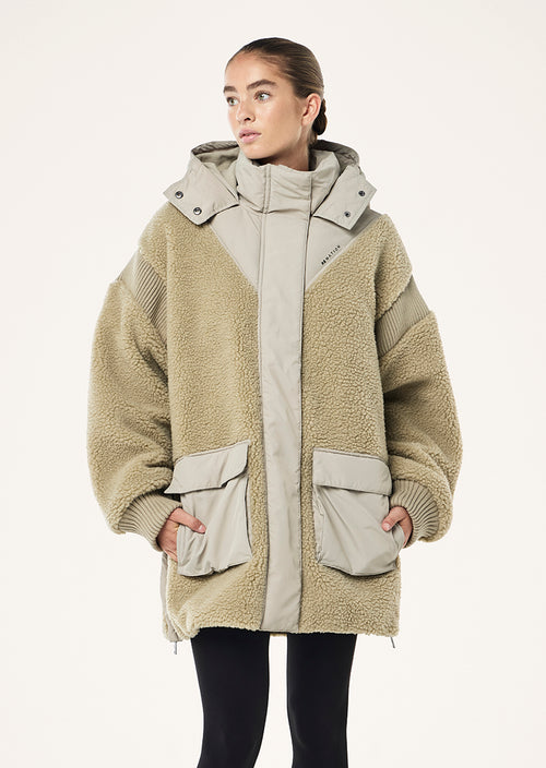 DISTRICT JACKET IN BISCUIT BY P.E NATION