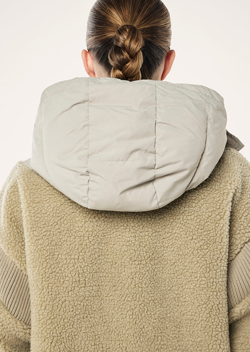 DISTRICT JACKET IN BISCUIT BY P.E NATION WOMENS ACTIVE JACKET