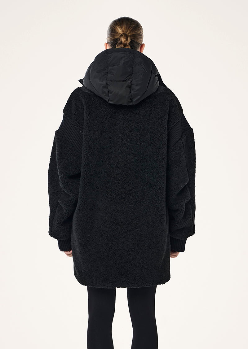 DISTRICT JACKET IN BLACK BY P.E NATION WOMENS ACTIVE JACKET