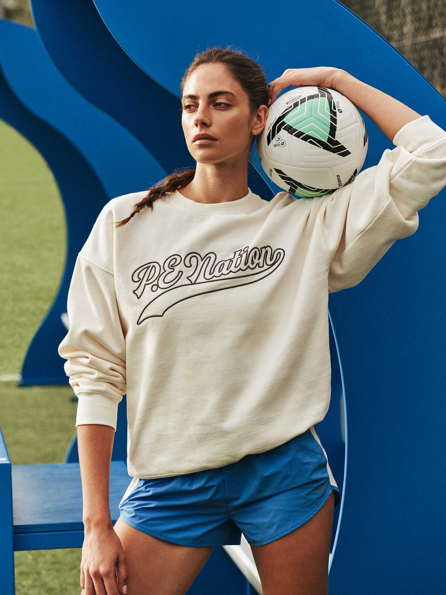 FORMATION+2+SWEAT_261F110_WHISPER_Lookbook_1