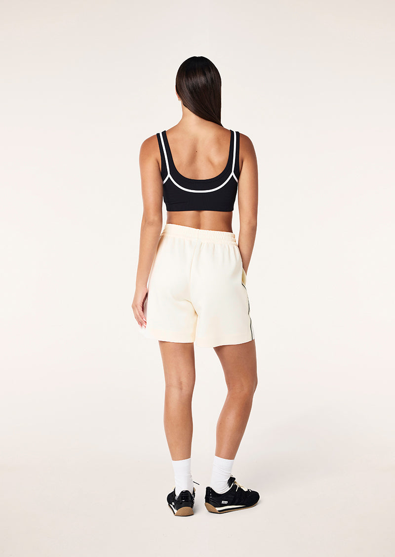FORWARD-CROP_251C065_BLACK_012-R_1