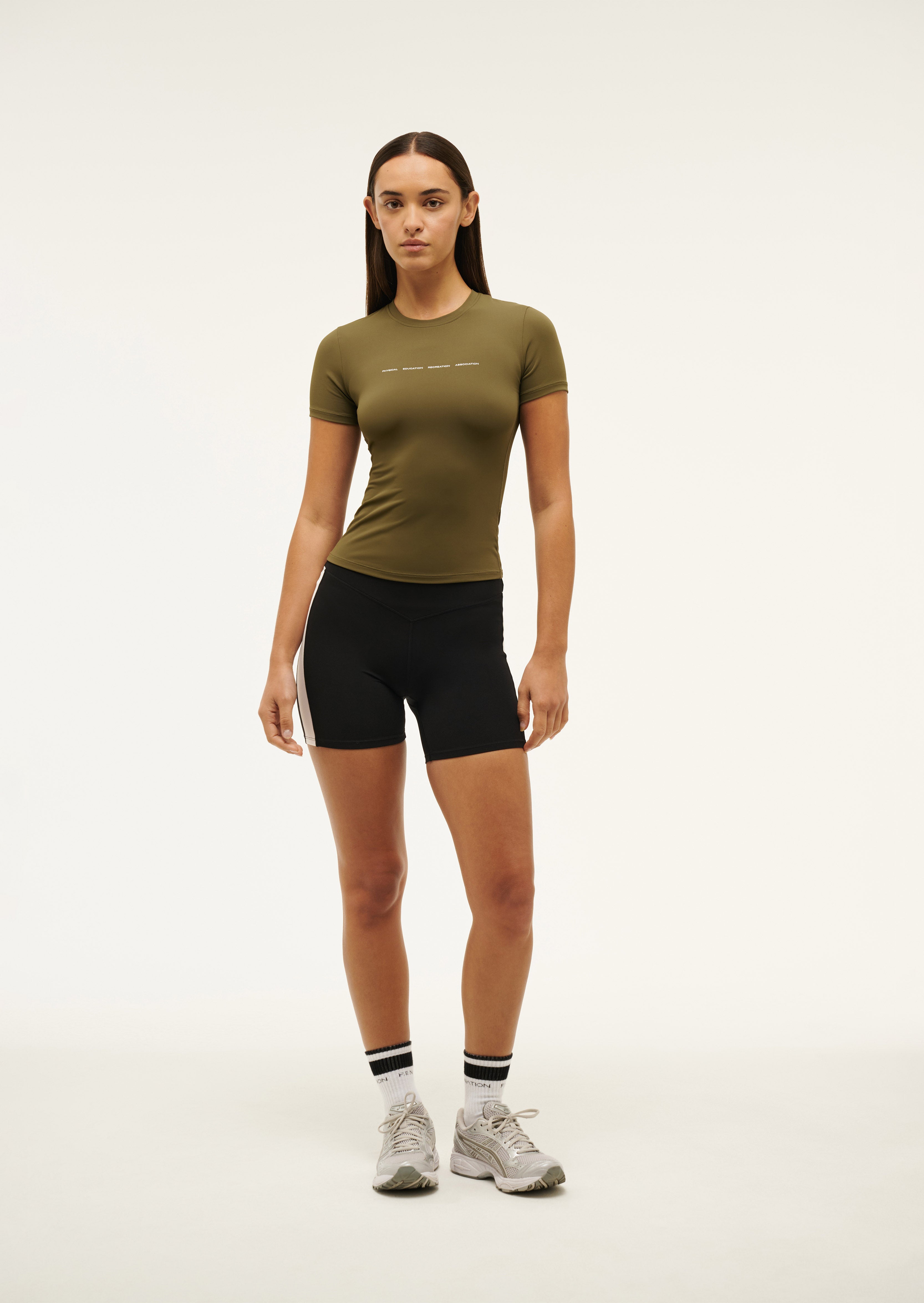 FOUNDATIONSSTEE_243T257_KHAKI-023_1