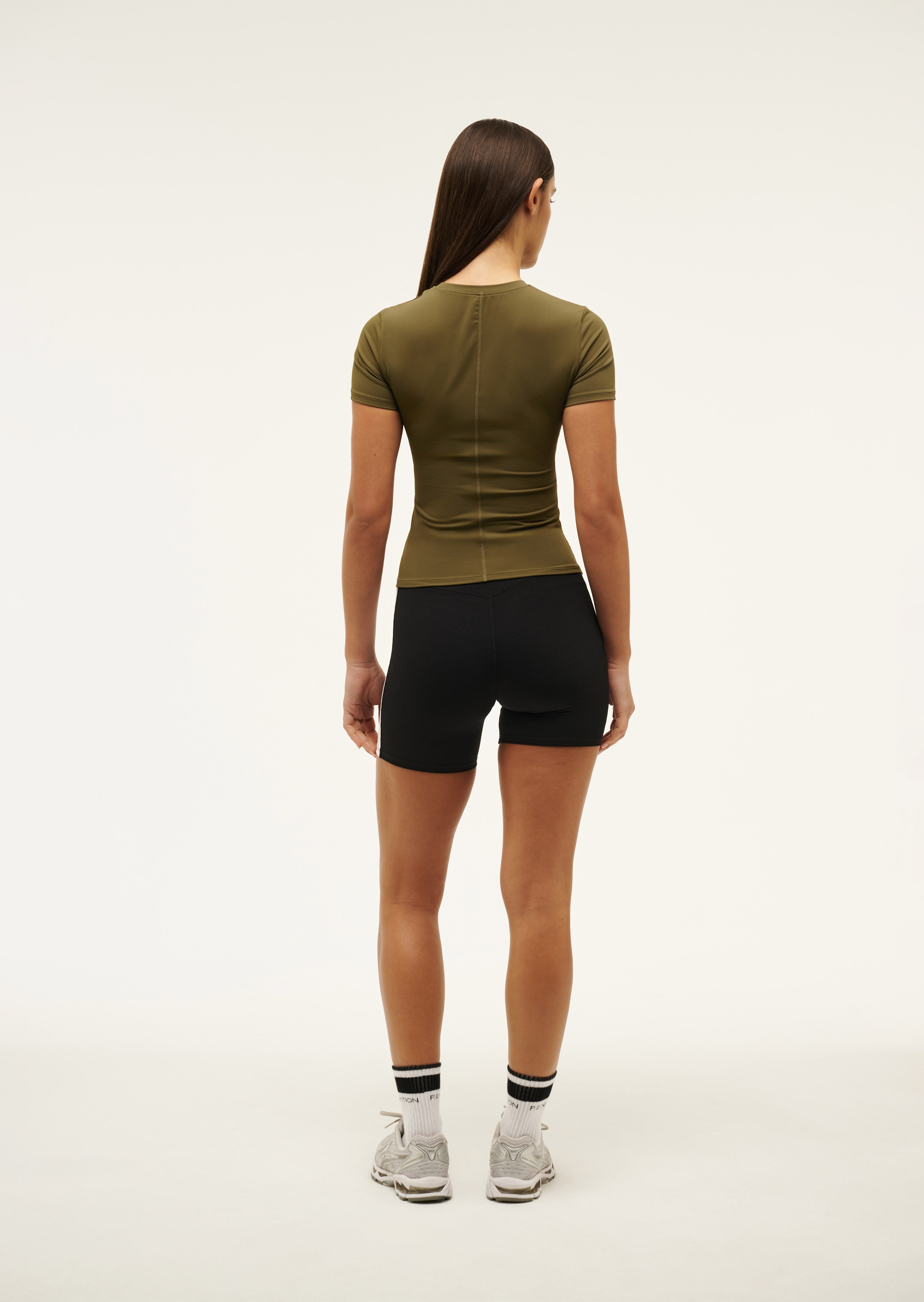 FOUNDATIONSSTEE_243T257_KHAKI-032_1