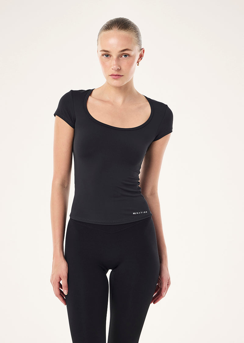 FOUNDATION+SCOOP+SS+TOP_263W066_BLACK-016_1