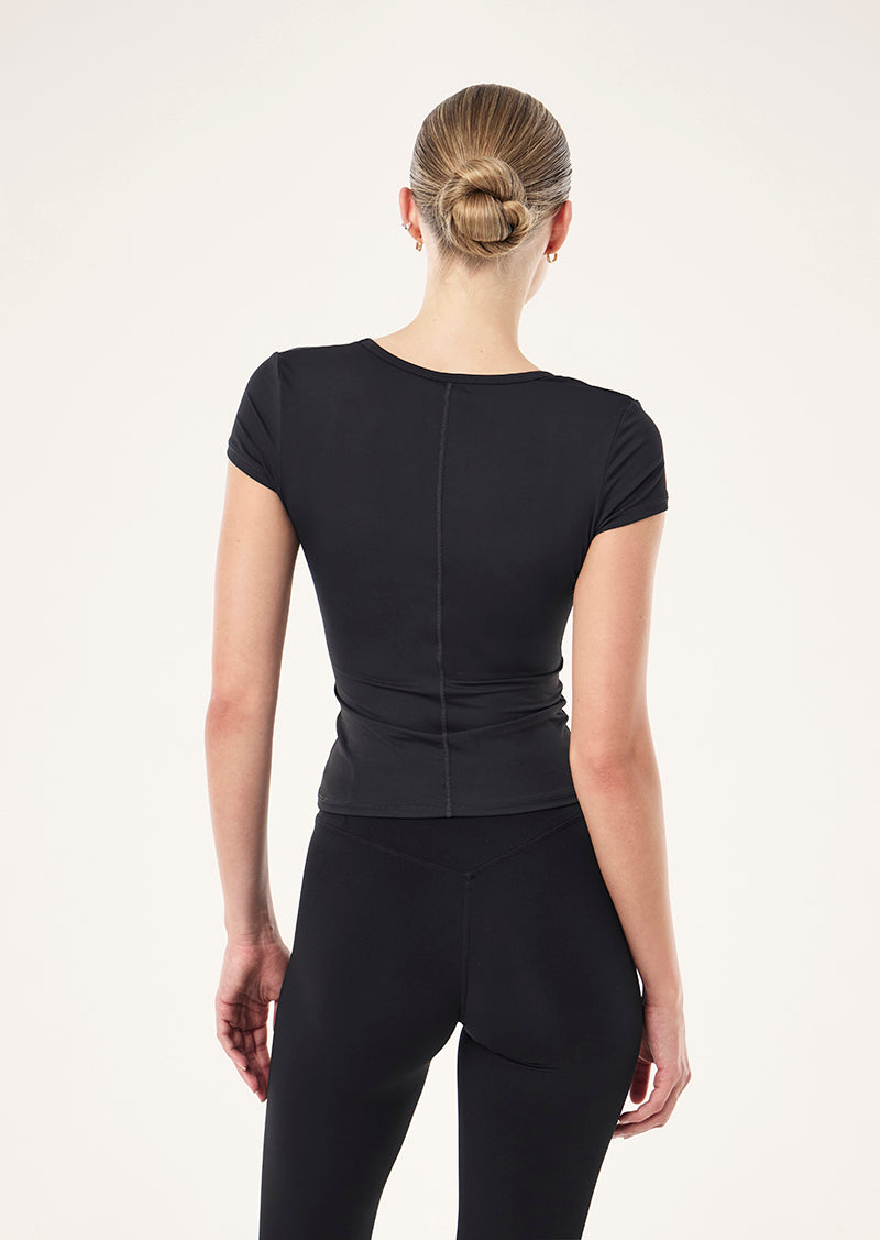 FOUNDATION+SCOOP+SS+TOP_263W066_BLACK-038_1