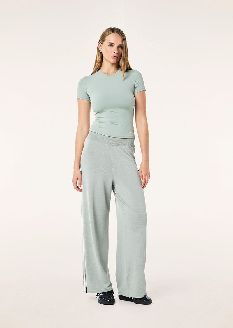 FOUNDATION+SS+TEE_243T257_STEEL-25_1