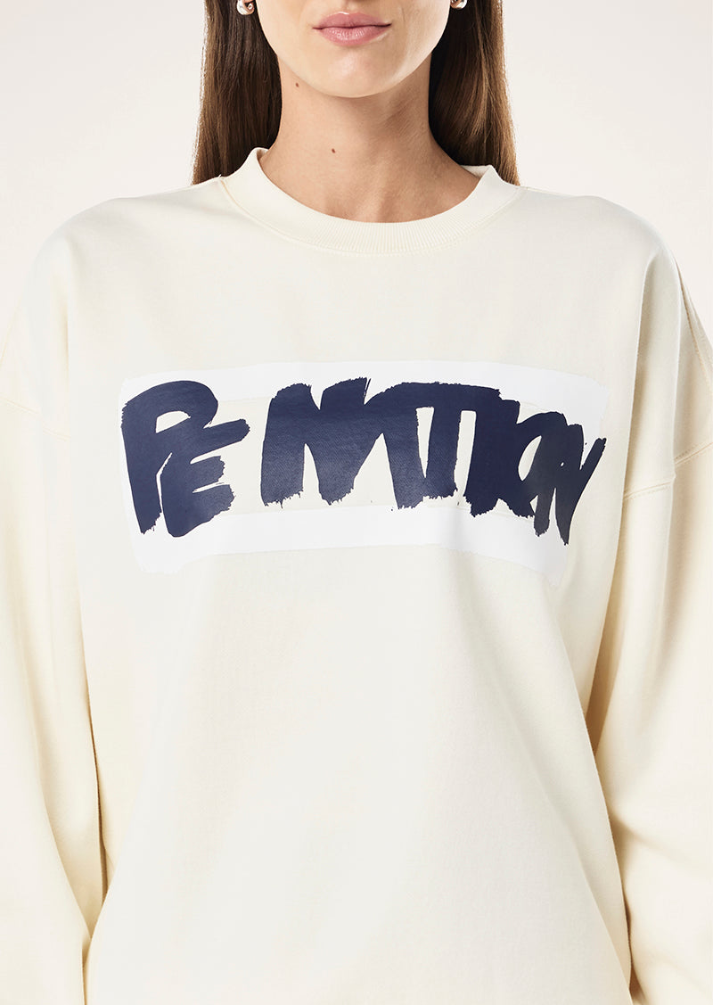 FRONTLINE%20SWEAT_254F190_WHISPER%20WHITE-20_1