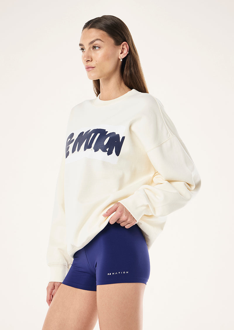 FRONTLINE%20SWEAT_254F190_WHISPER%20WHITE-24_1