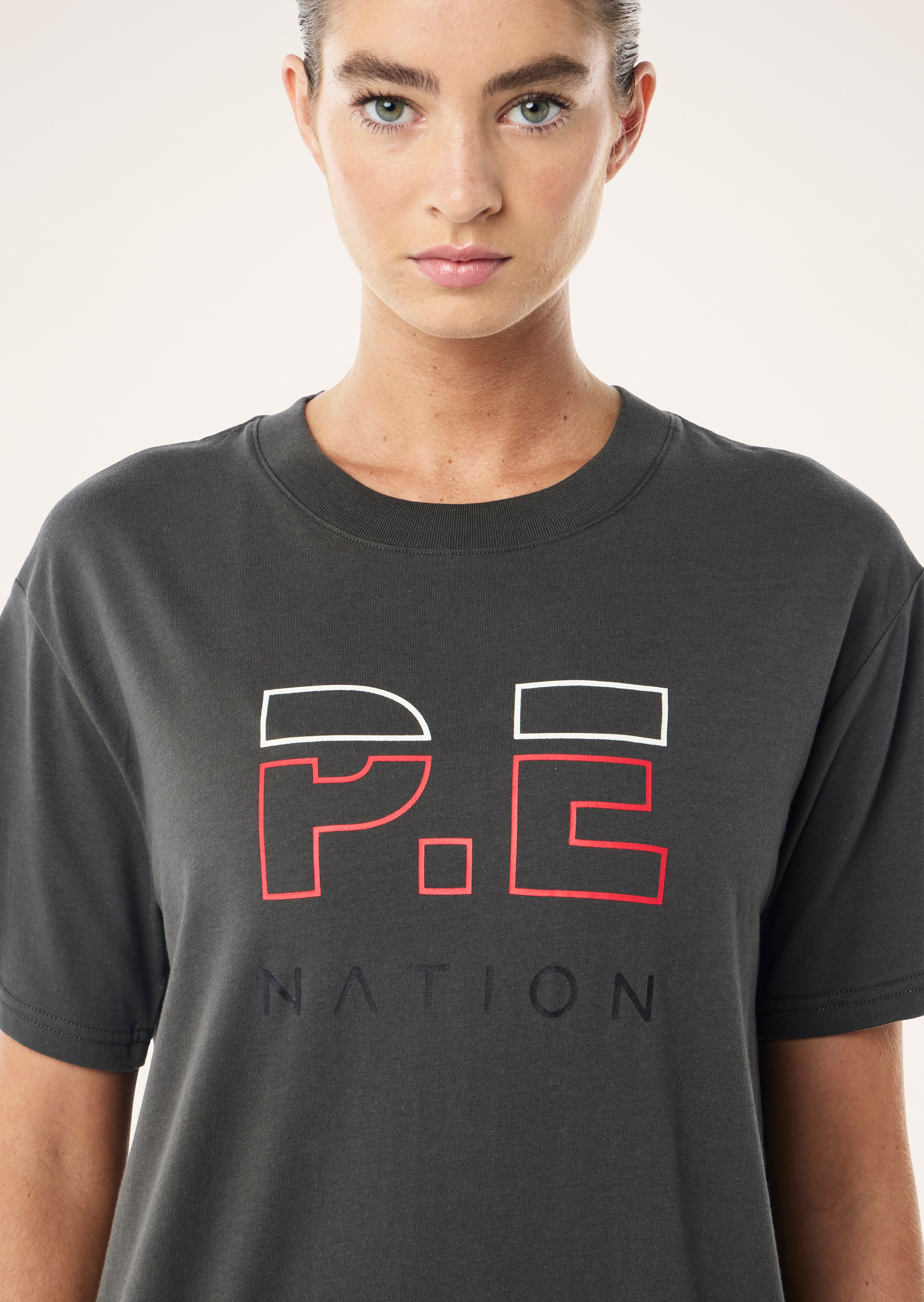 HERITAGE+TEE+IN+GUNMETAL+-27_1