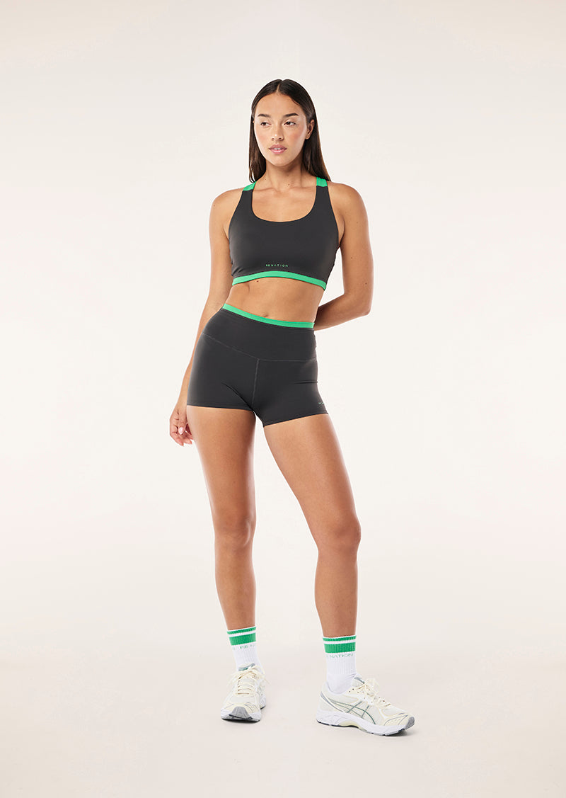 VITA 2.5" BIKE SHORT IN CAVIAR & KELLY GREEN